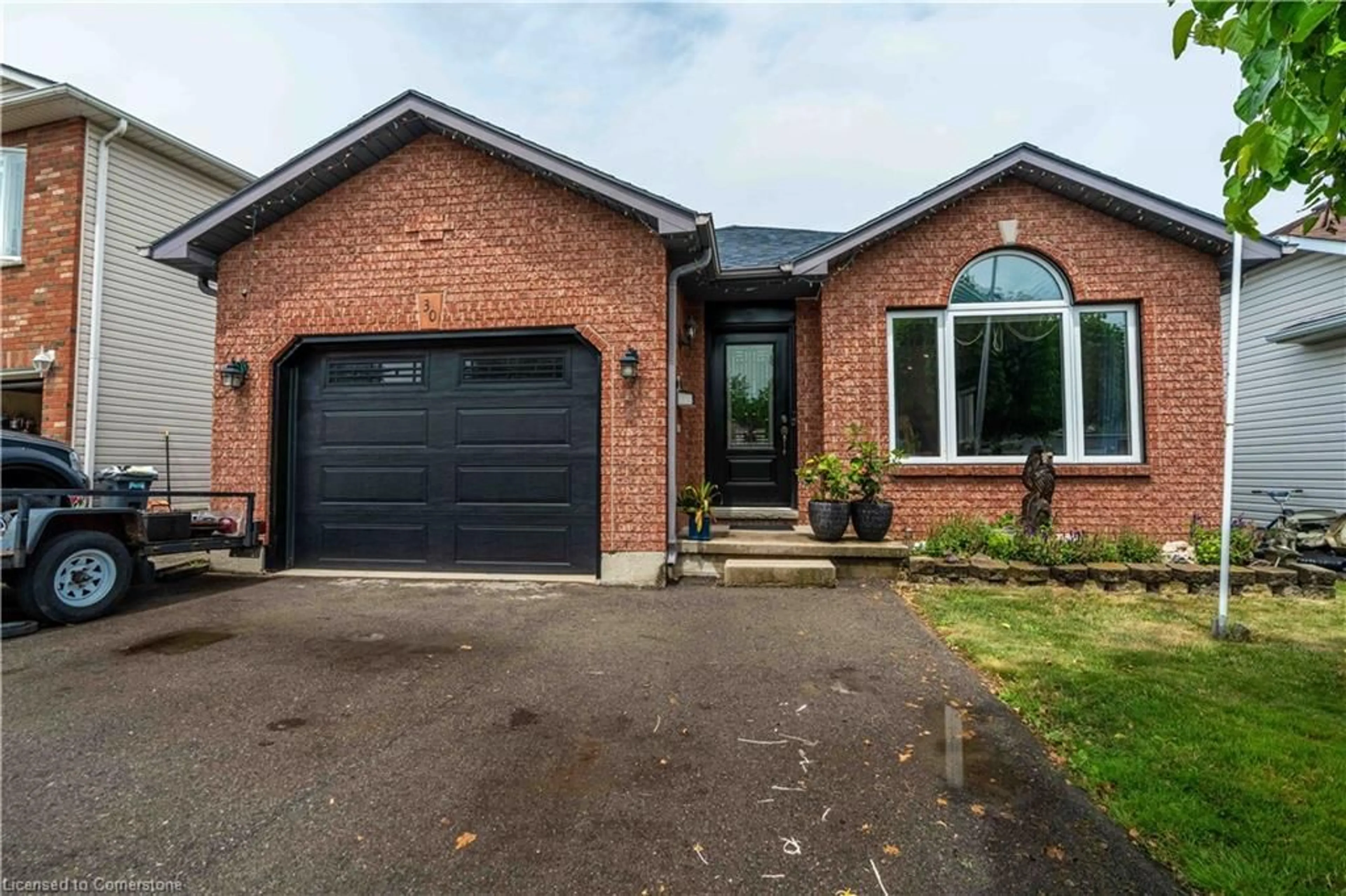 Home with brick exterior material, street for 30 Glengary Cres, Caledonia Ontario N3W 2L7