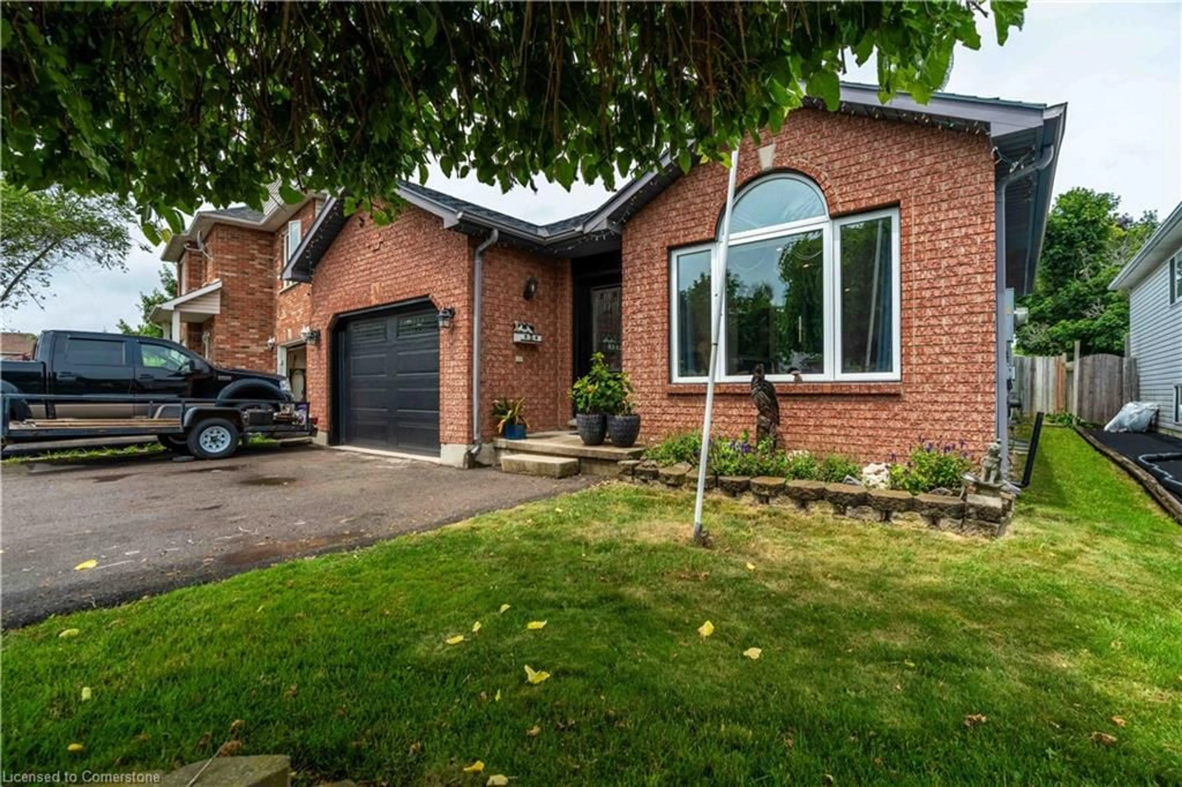 Home with brick exterior material, street for 30 Glengary Cres, Caledonia Ontario N3W 2L7