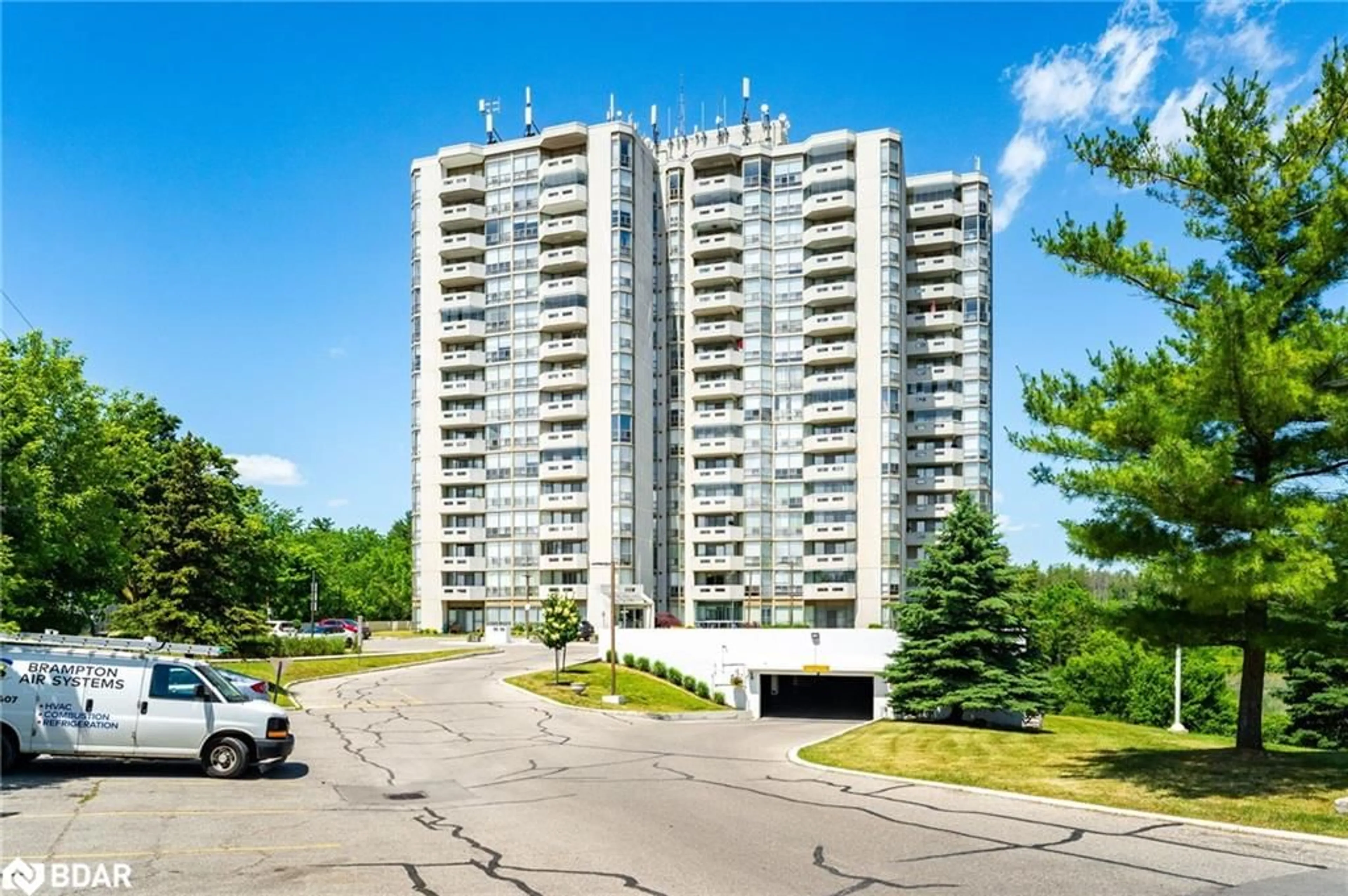Unknown for 20 Mcfarlane Dr #905, Georgetown Ontario L7G 5J8