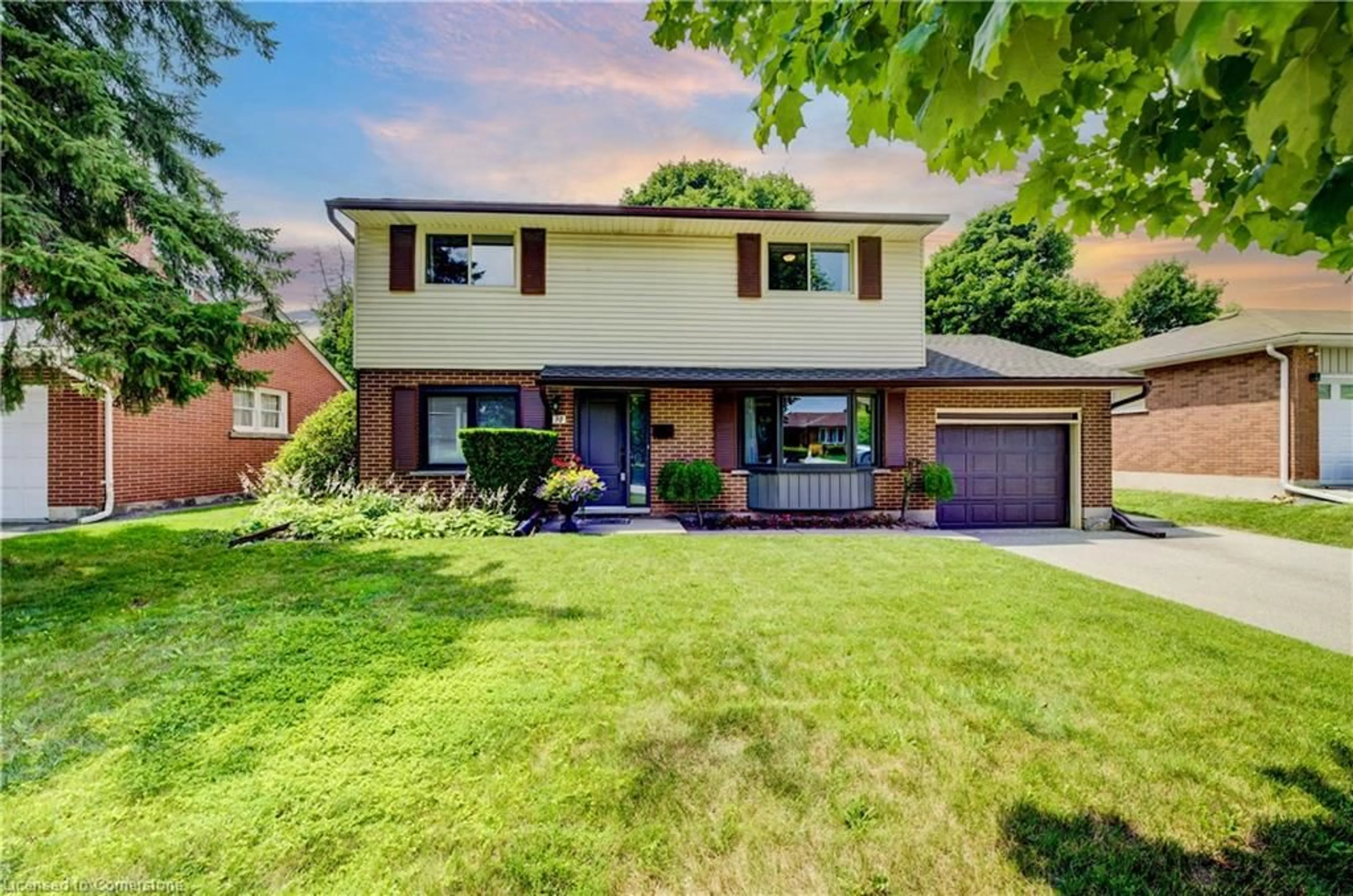 Home with brick exterior material, street for 30 Taylor Ave, Cambridge Ontario N1R 5M4
