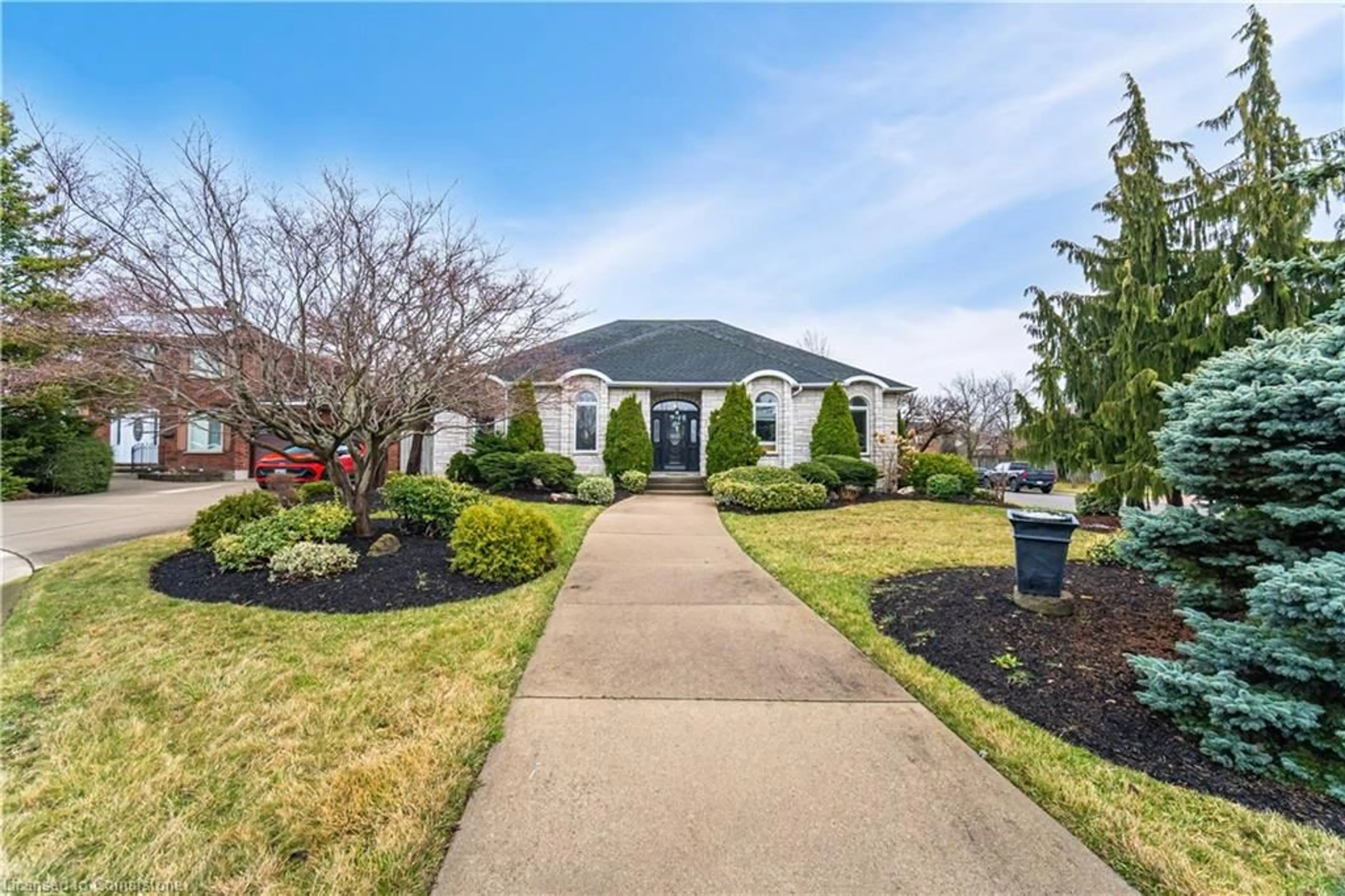 Unknown for 31 Ingrid Crt, Hamilton Ontario L8W 2V4