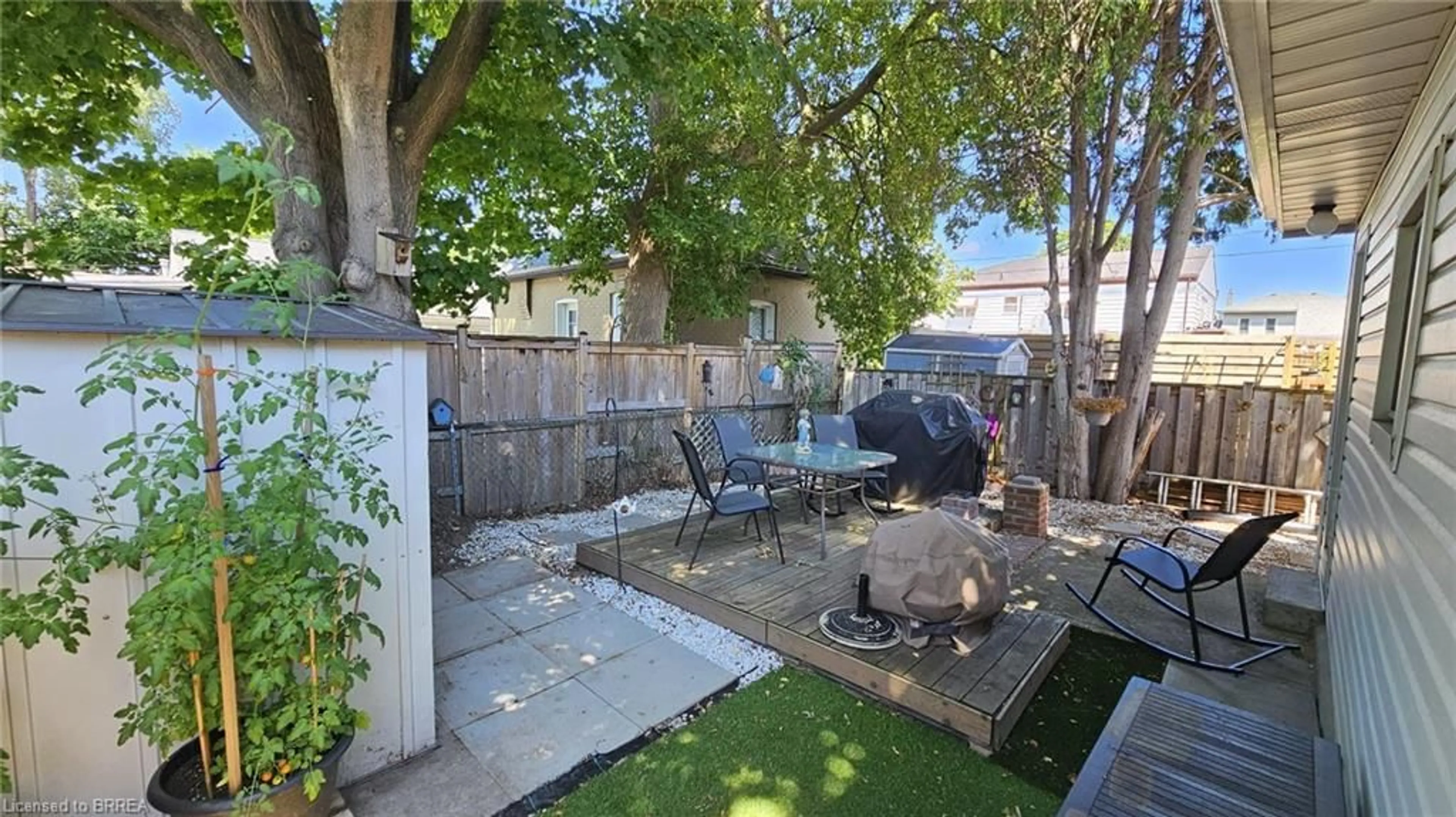 Patio, street for 314 Rawdon St, Brantford Ontario N3S 6H6