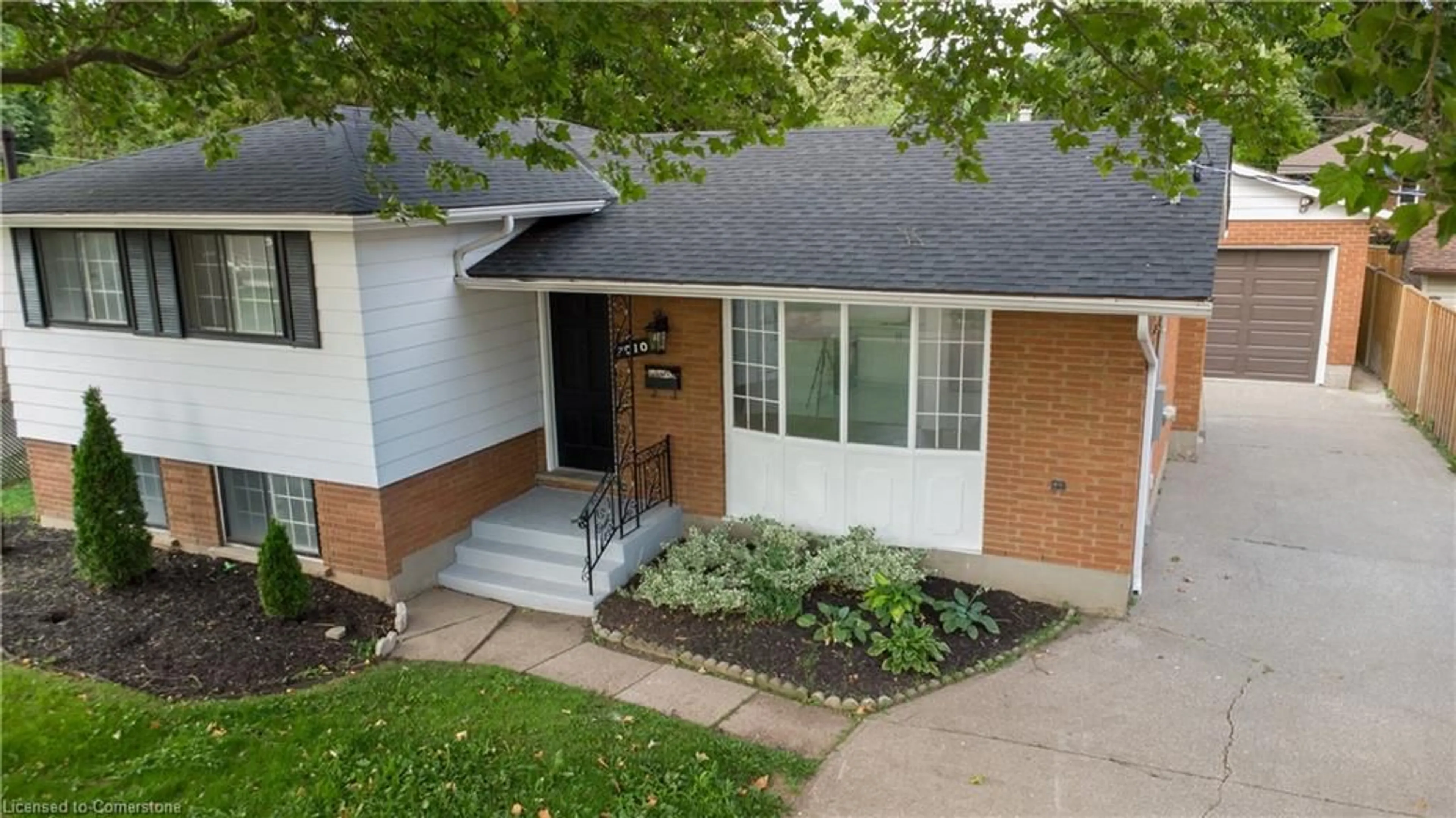 Home with brick exterior material, street for 7010 Whitman Ave, Niagara Falls Ontario L2G 5B6