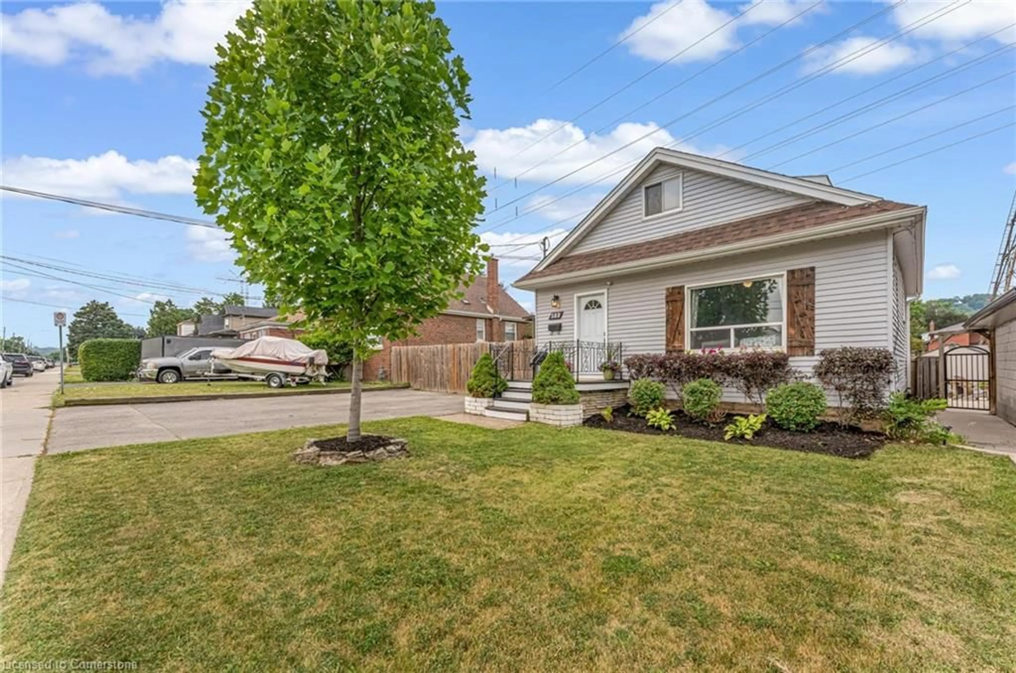 Home with brick exterior material, street for 588 Cochrane Rd, Hamilton Ontario L8K 3H6