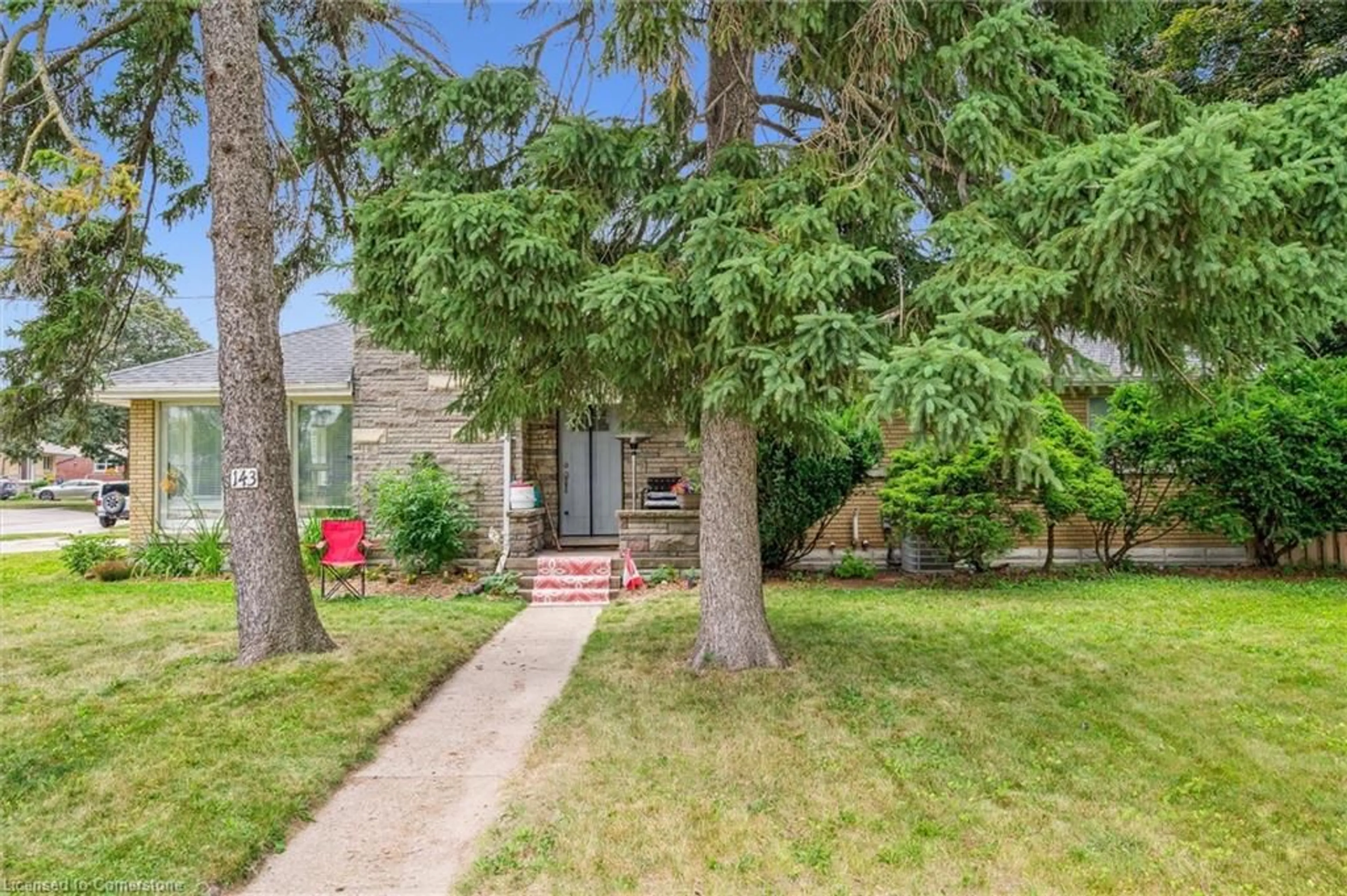 Unknown for 143 Bruce St, Kitchener Ontario N2B 1Y9