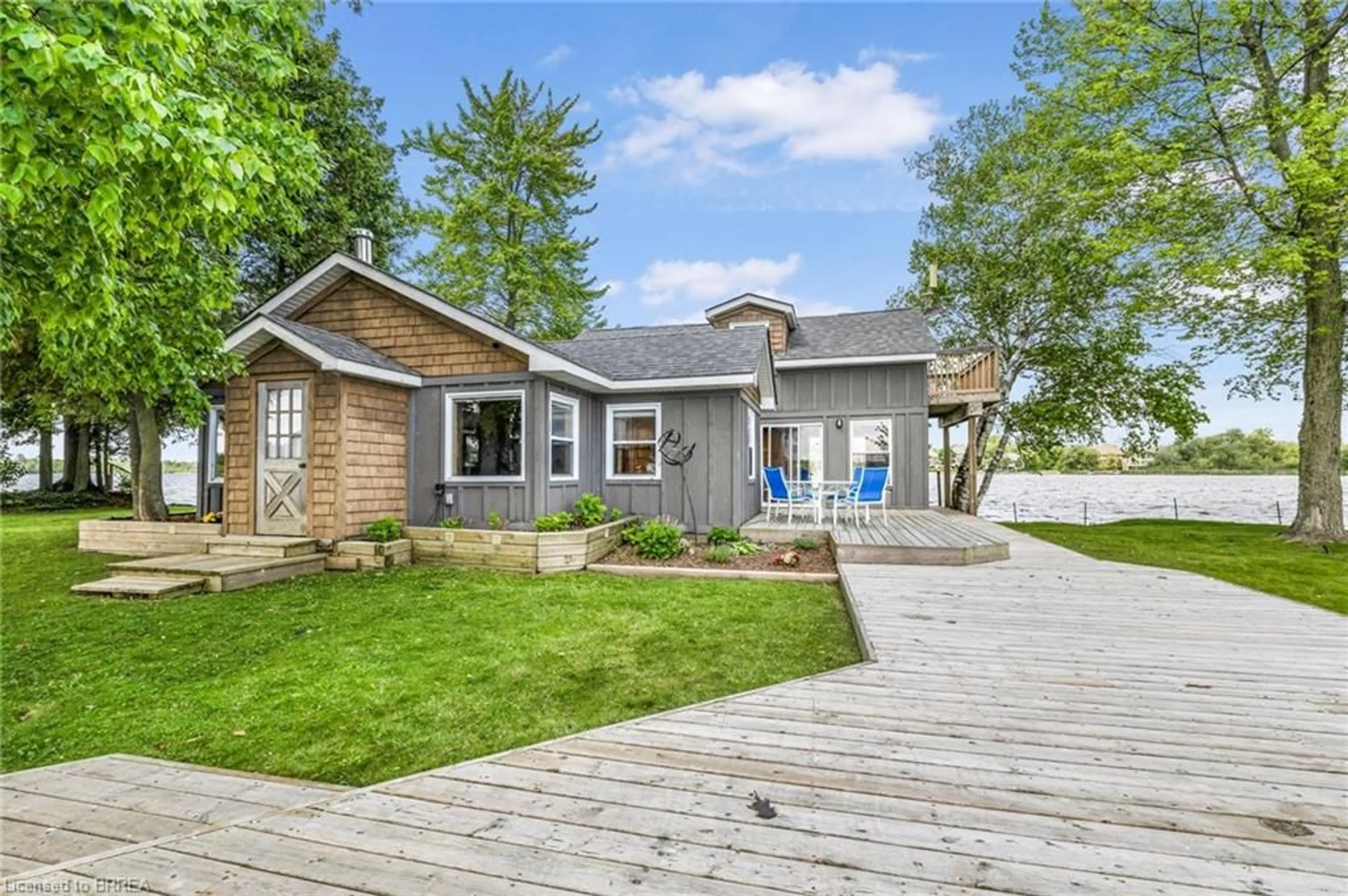 Home with brick exterior material, street for N/A Somme Island, Puslinch Ontario N3C 2V4