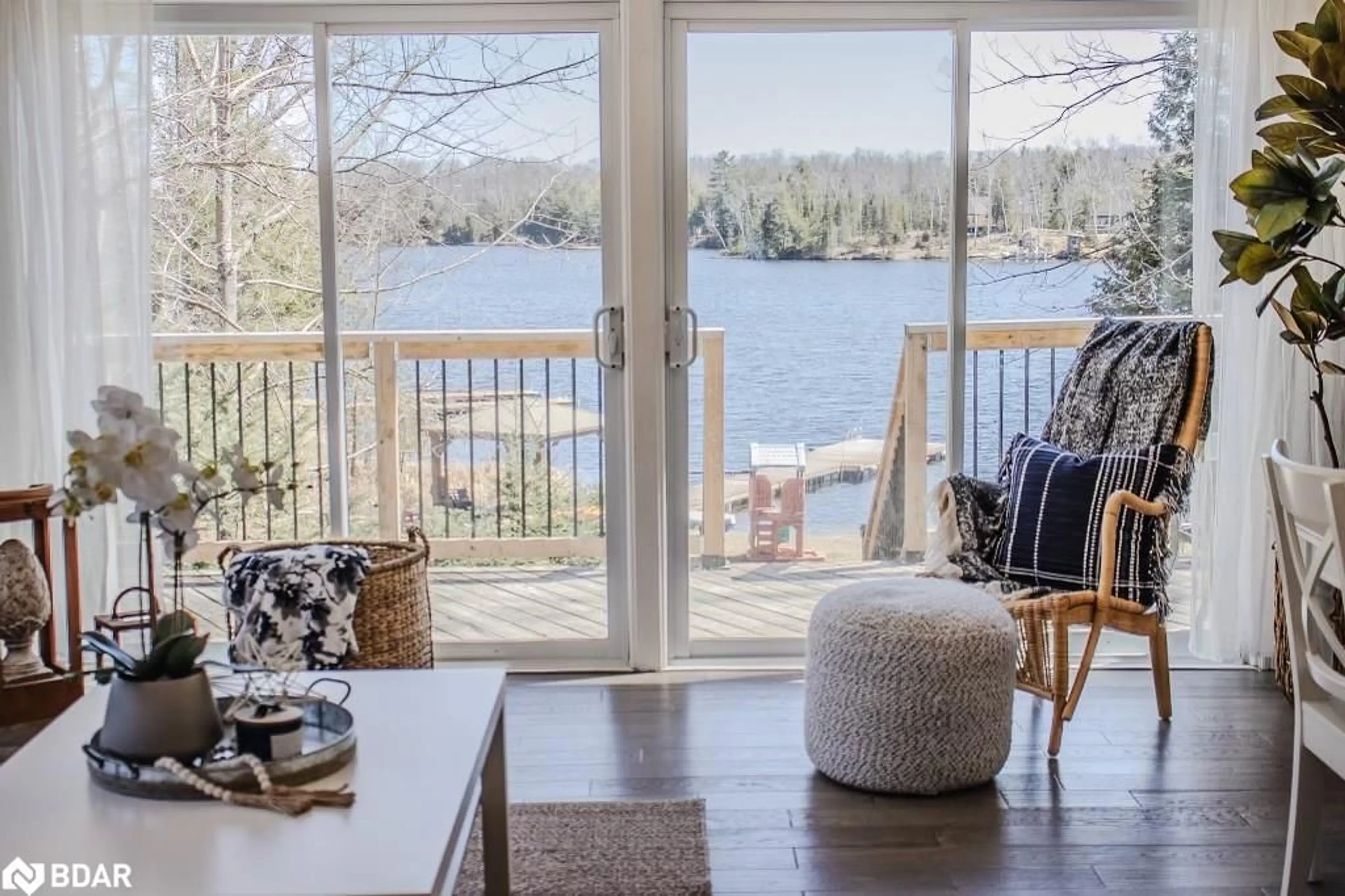 Living room with furniture, wood/laminate floor for 18 Bay View Lane, Gilmour Ontario K0L 1W0
