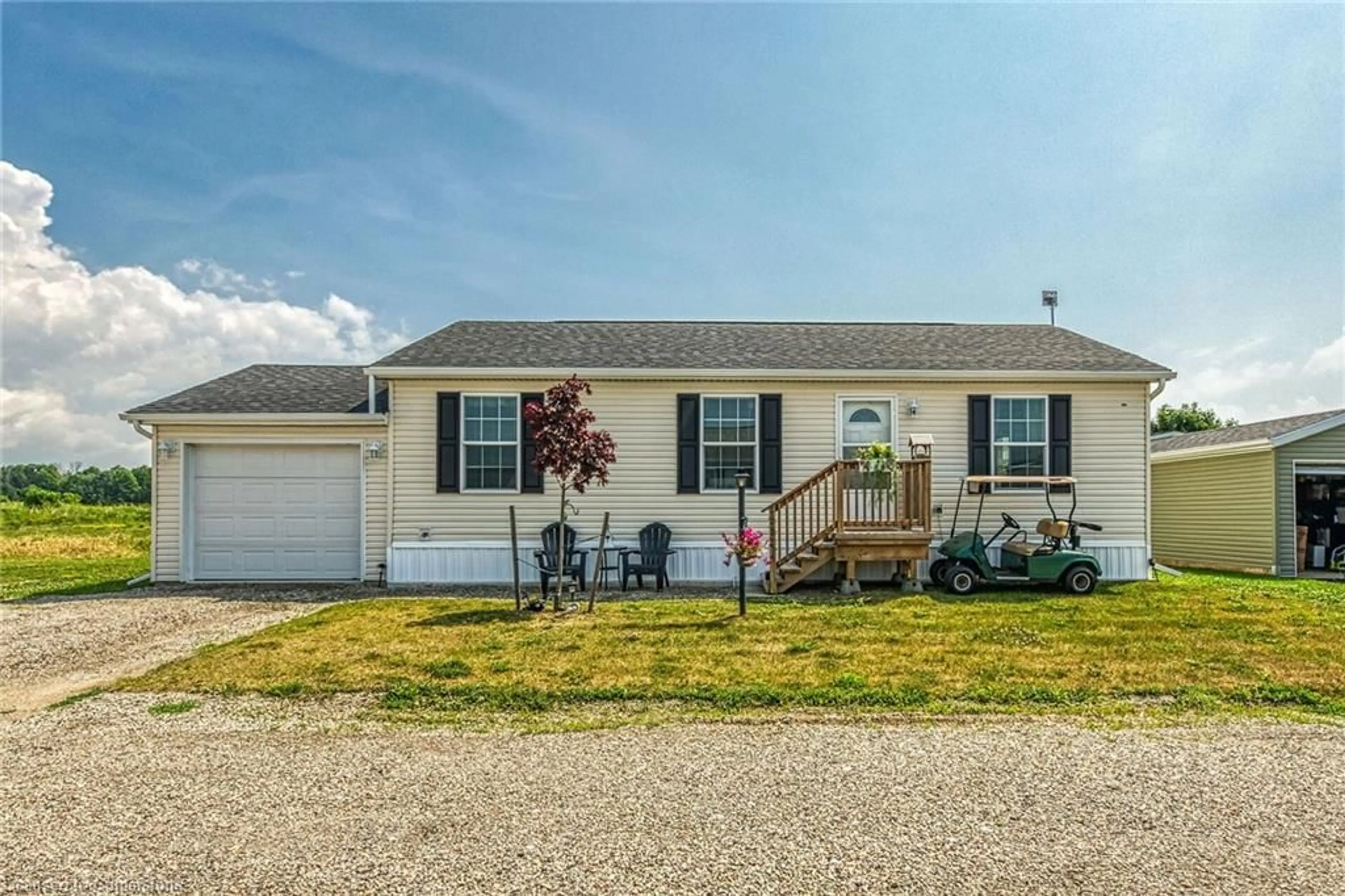 Home with vinyl exterior material, street for 10 Marsh Cove, Nanticoke Ontario N0A 1L0