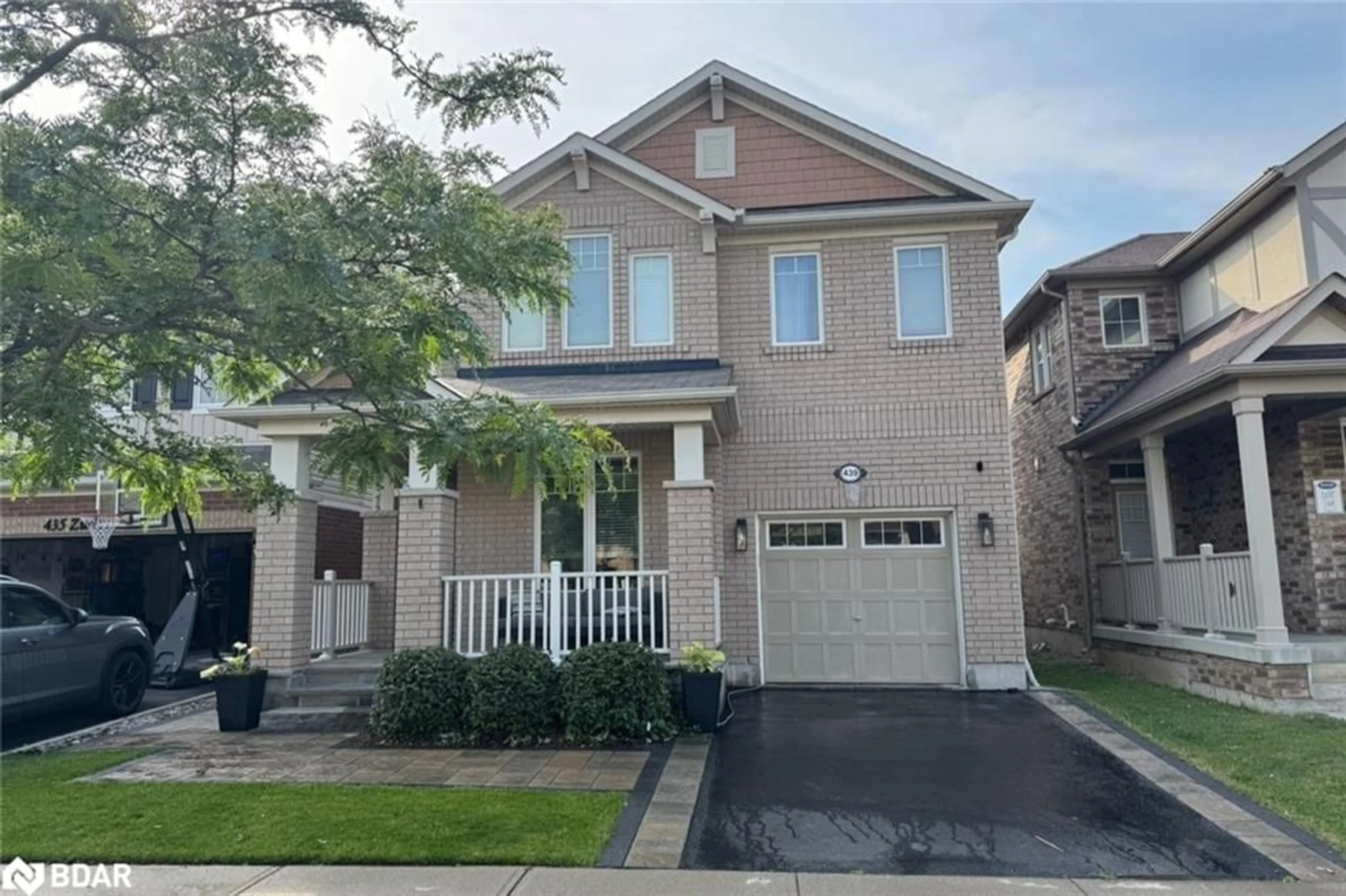 Unknown for 439 Zuest Cres, Milton Ontario L9T 8E7