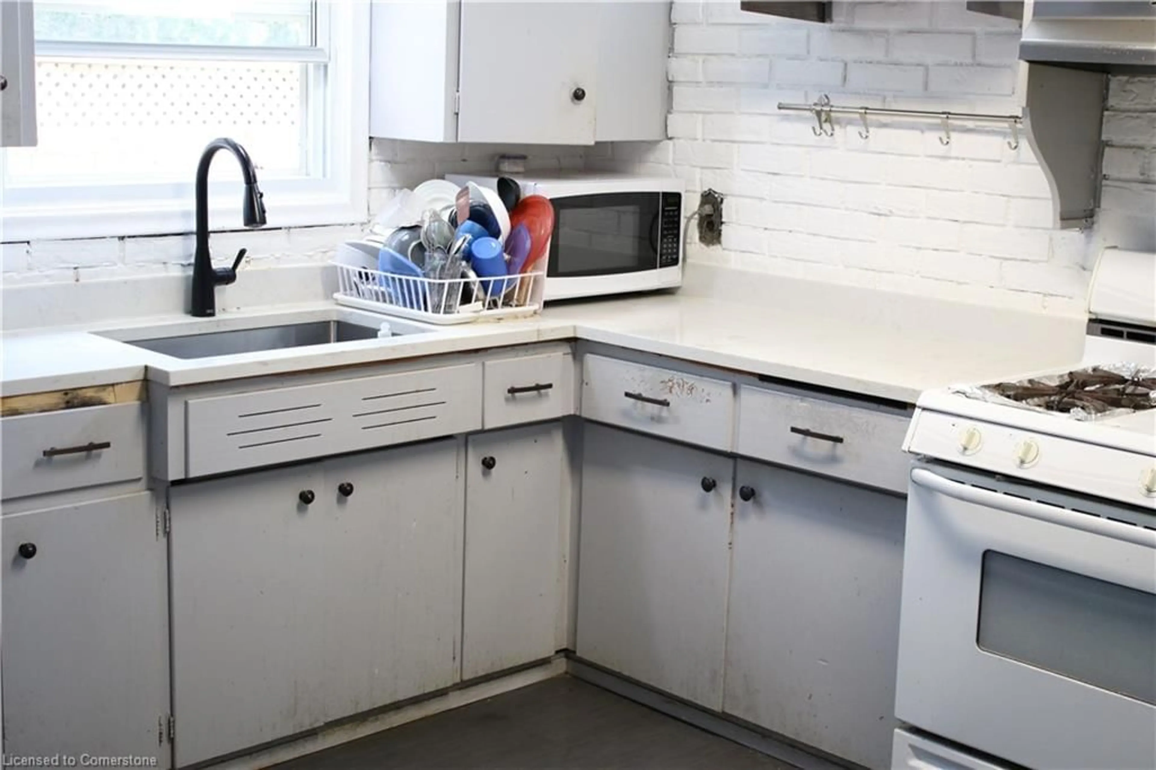 Standard kitchen, unknown for 665 Lakeshore Rd, Sarnia Ontario N7V 2T1