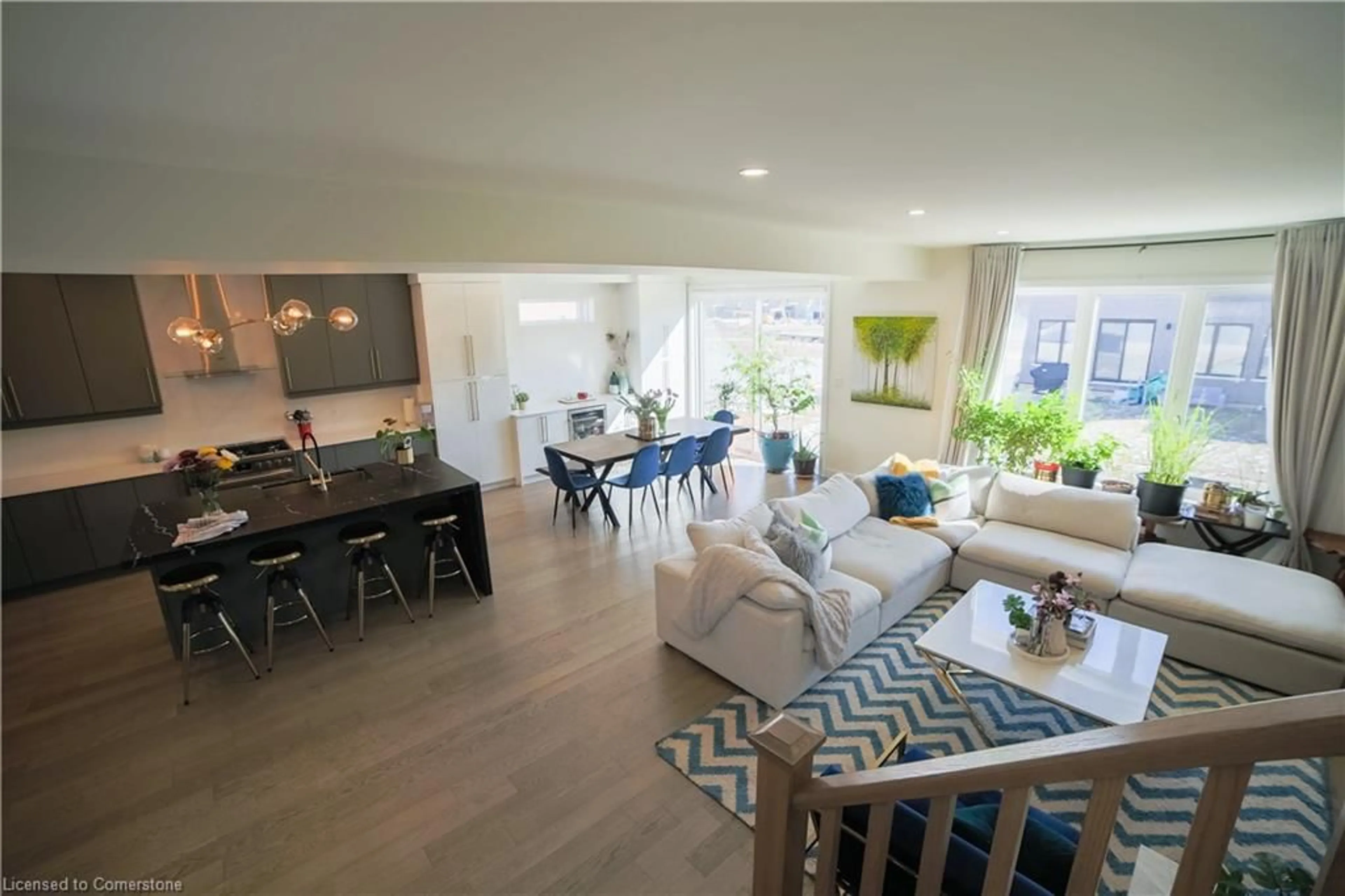 Open concept kitchen, unknown for 400 Klein Cir, Ancaster Ontario L9K 0K3