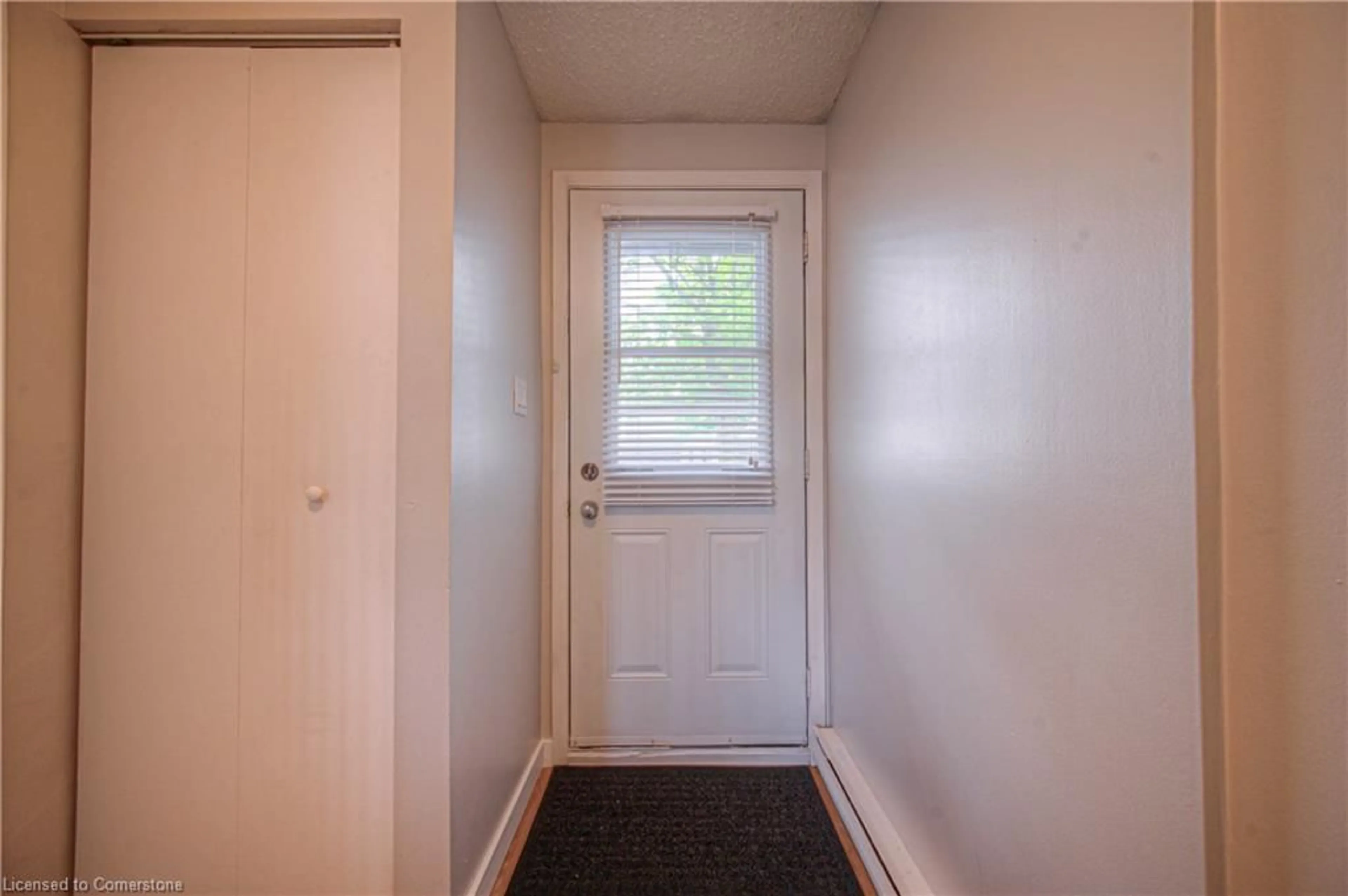 Indoor entryway for 135 Chalmers St #65, Cambridge Ontario N1R 6M2