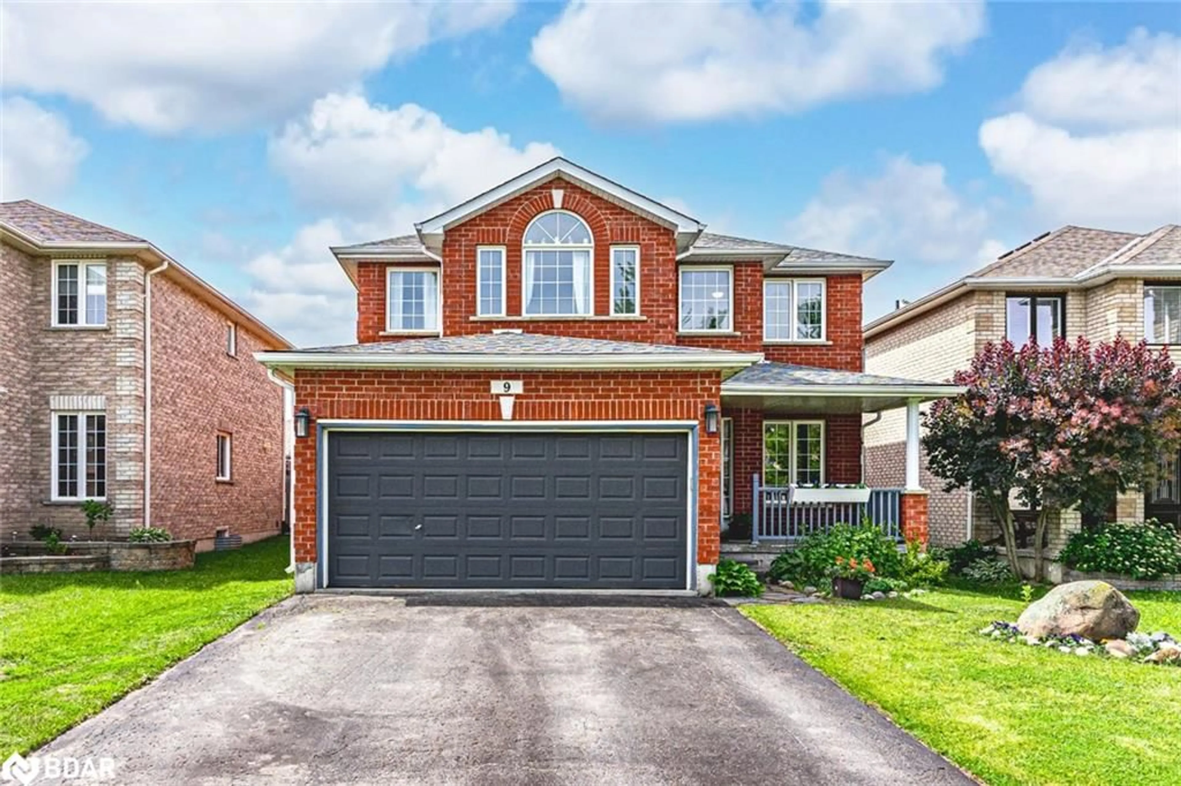 Home with brick exterior material, street for 9 Buggs Gate, Barrie Ontario L4M 7A9