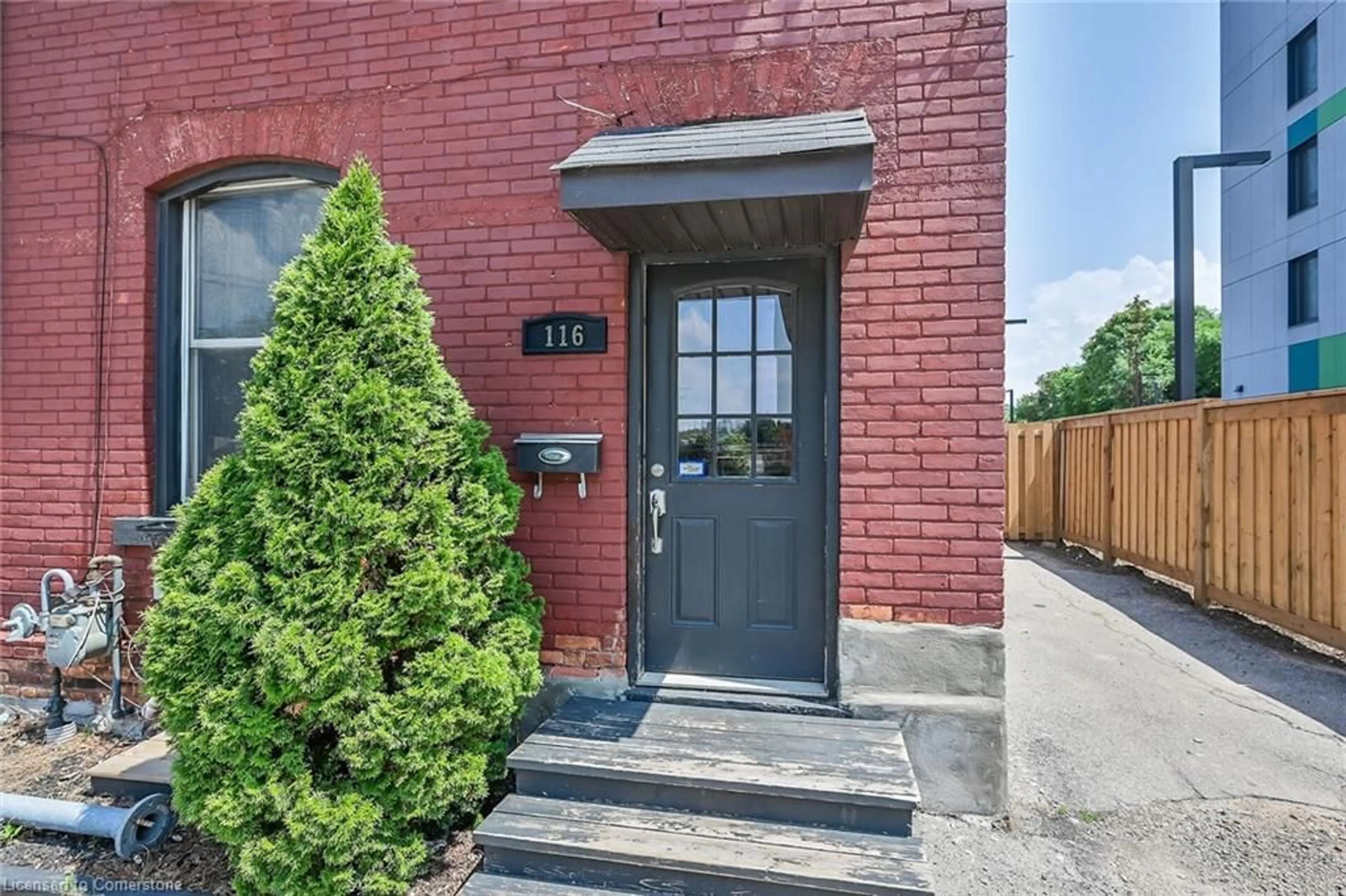 Home with brick exterior material, street for 116 Bay St, Hamilton Ontario L8R 2P4