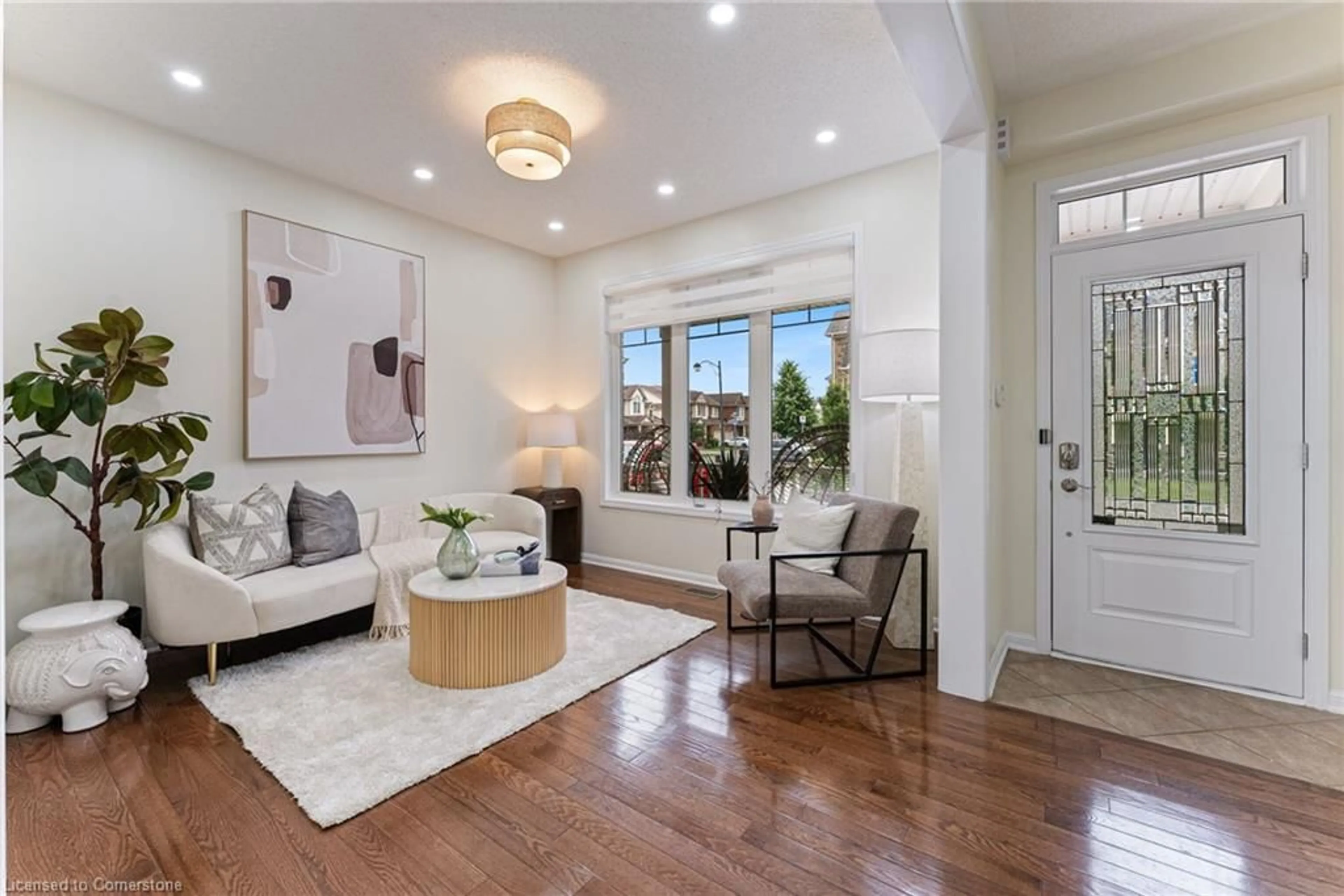 Indoor entryway for 993 Whewell Trail, Milton Ontario L9T 8C2