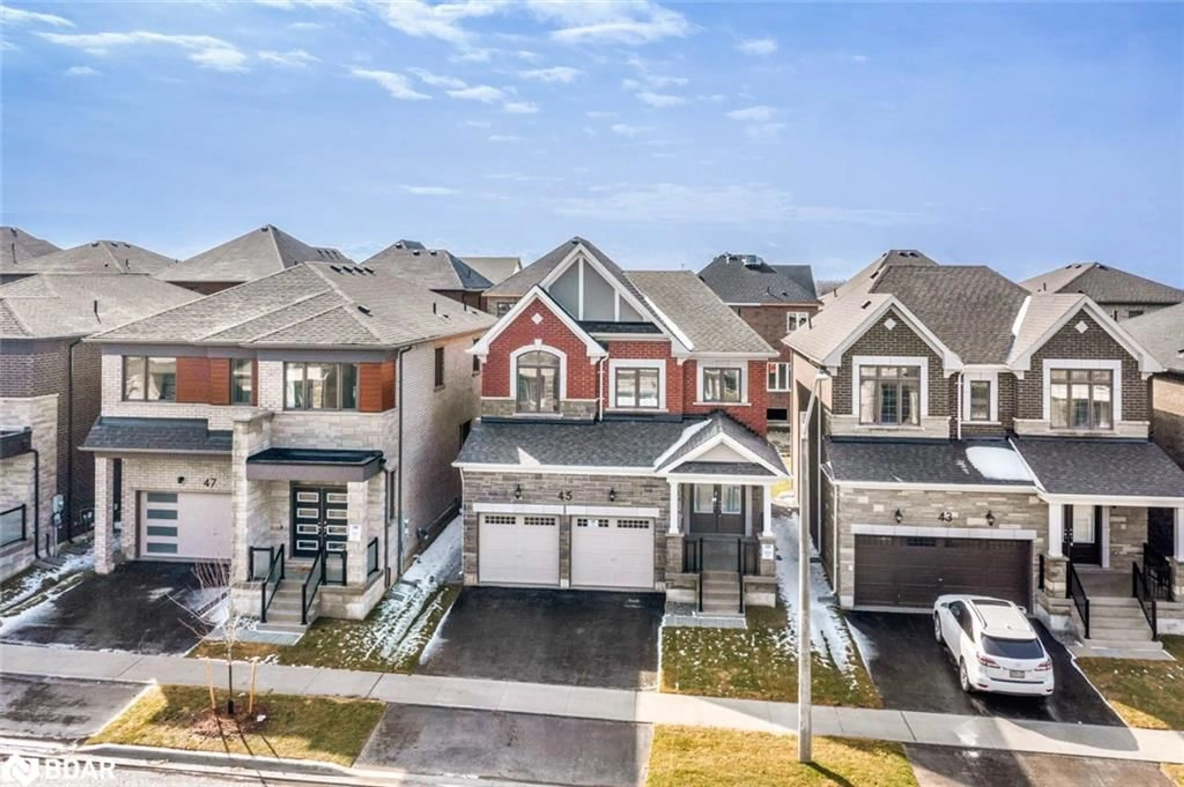 A pic from outside/outdoor area/front of a property/back of a property/a pic from drone, street for 45 Mcbride Trail, Barrie Ontario L9J 0Y8