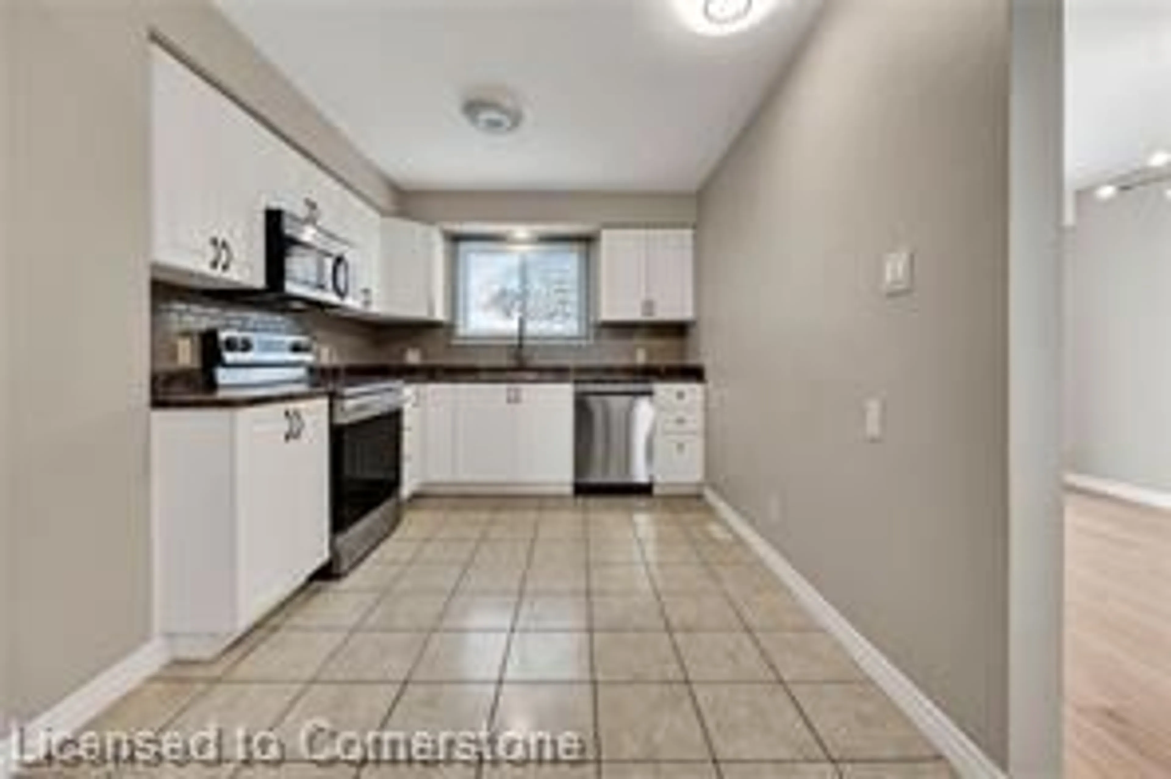 Standard kitchen, ceramic/tile floor for 279 Bluevale St #73, Waterloo Ontario N2J 4L8