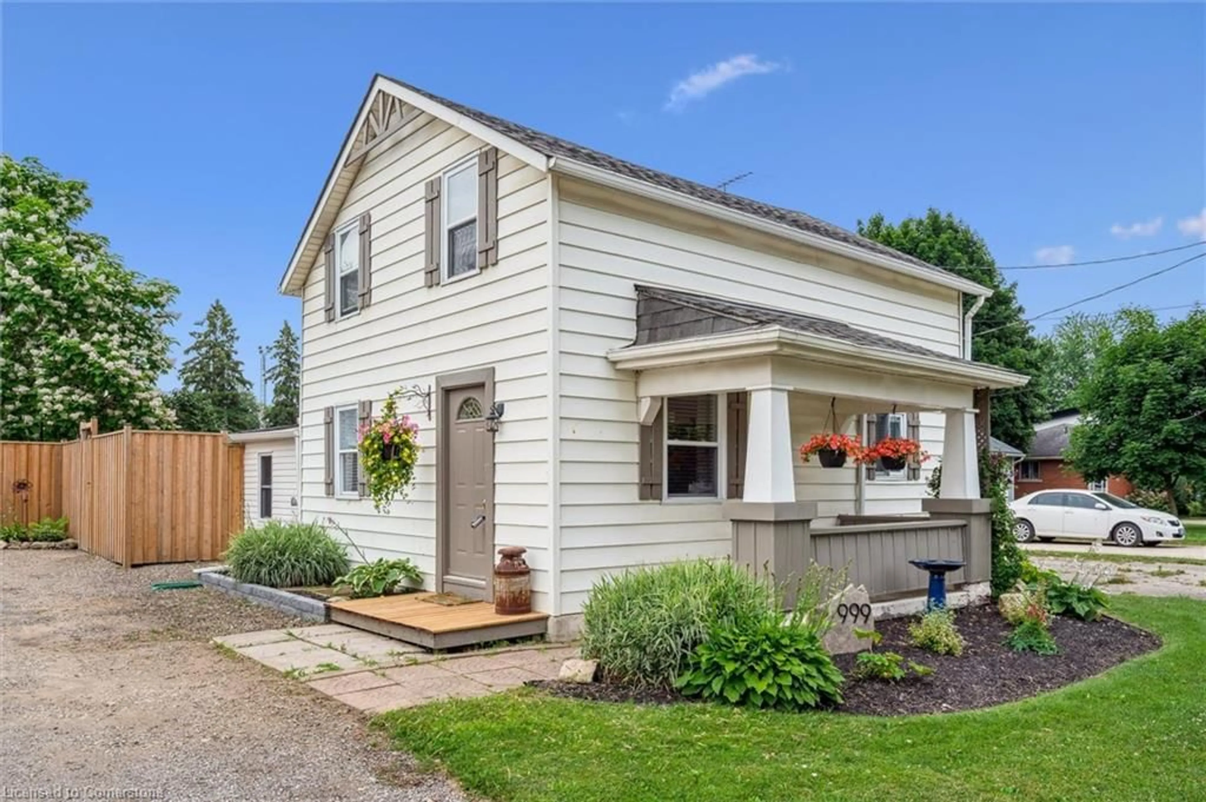 Home with vinyl exterior material, street for 999 Northfield Dr, Conestogo Ontario N0B 1N0