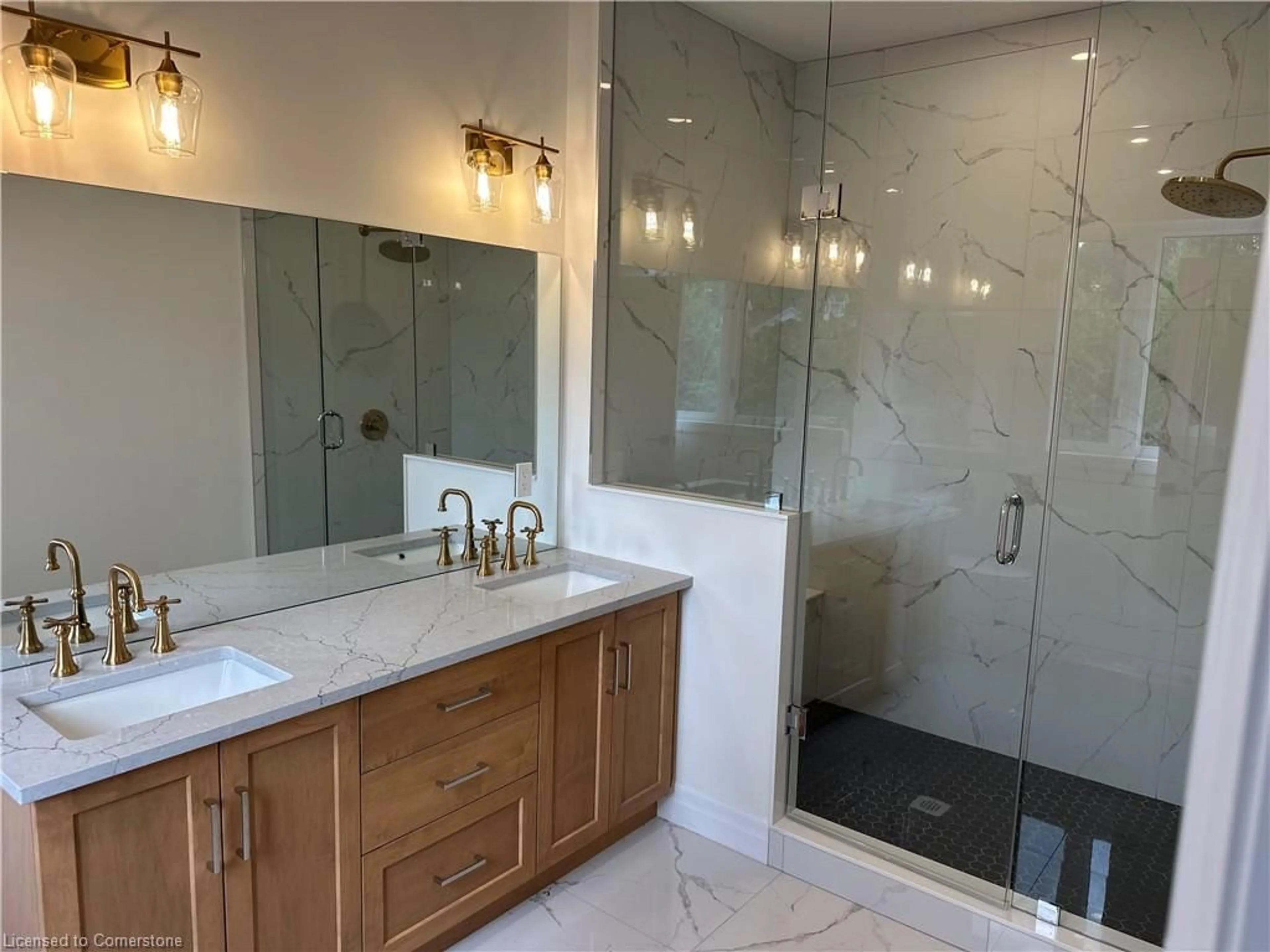 Contemporary bathroom, ceramic/tile floor for 2797 Red Maple Ave #9, Jordan Station Ontario L0R 1S0