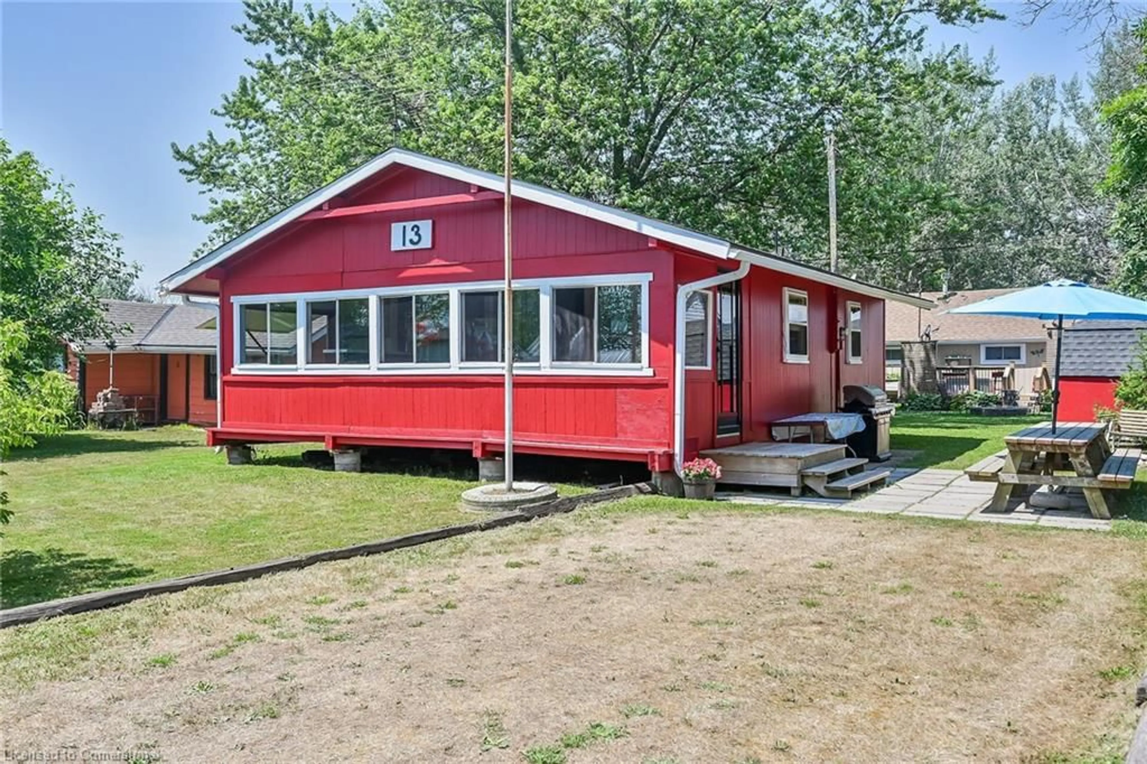 Shed for 13 Maple Lane, Selkirk Ontario N0A 1P0