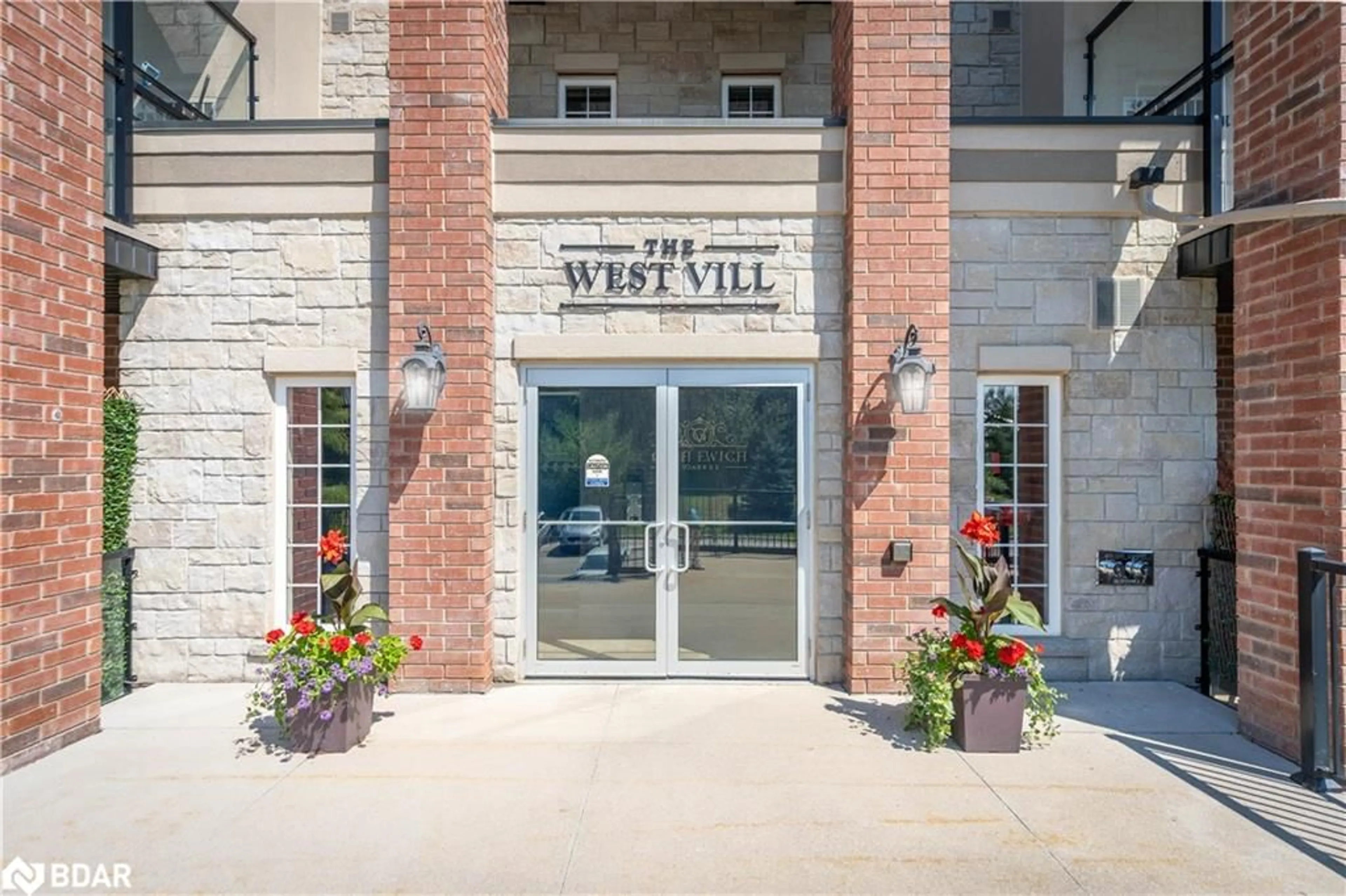 Indoor foyer for 7 Greenwich St #403, Barrie Ontario L4N 7R1