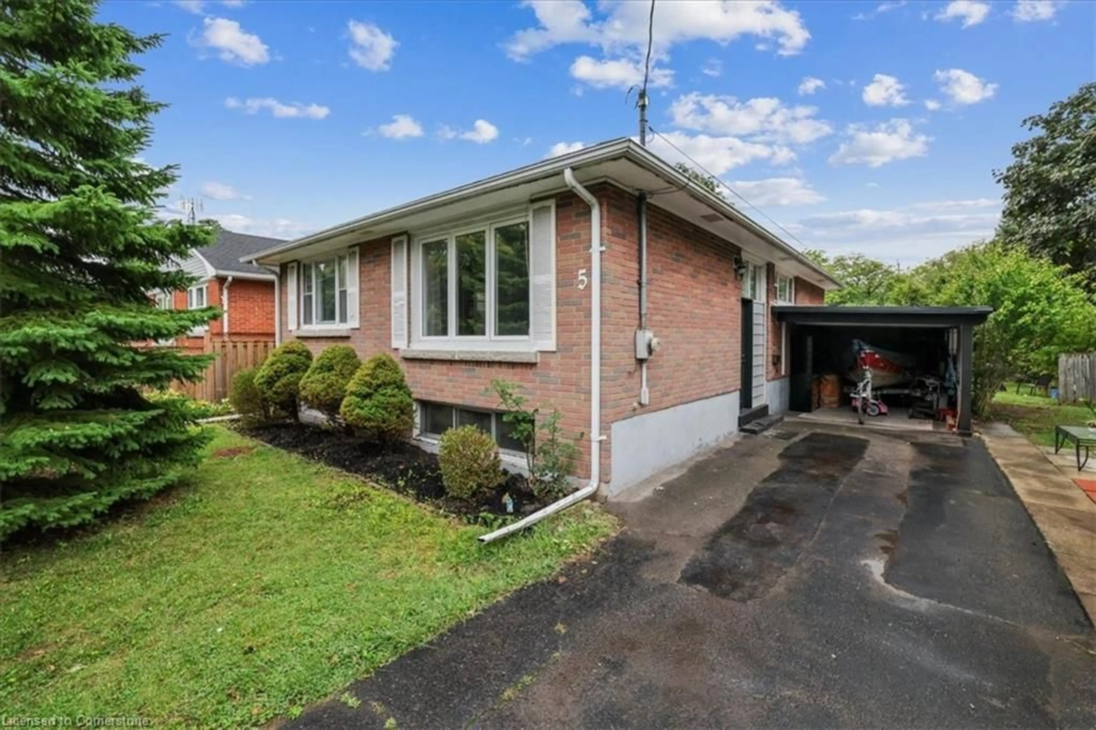 Home with brick exterior material, street for 5 Howard Ave, St. Catharines Ontario L2N 3W8