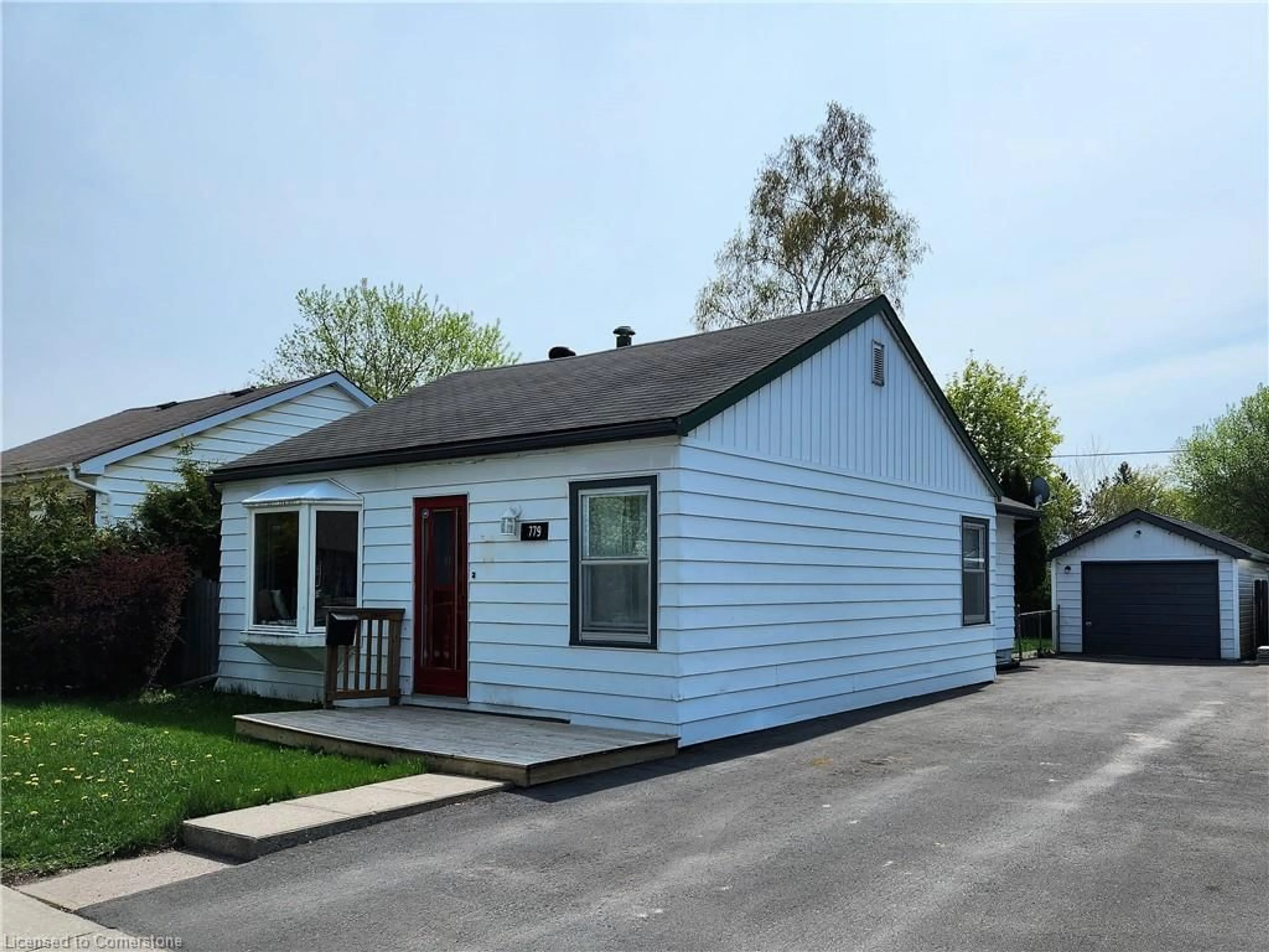 Home with vinyl exterior material, street for 779 New Romaine St, Peterborough Ontario K9J 2E7