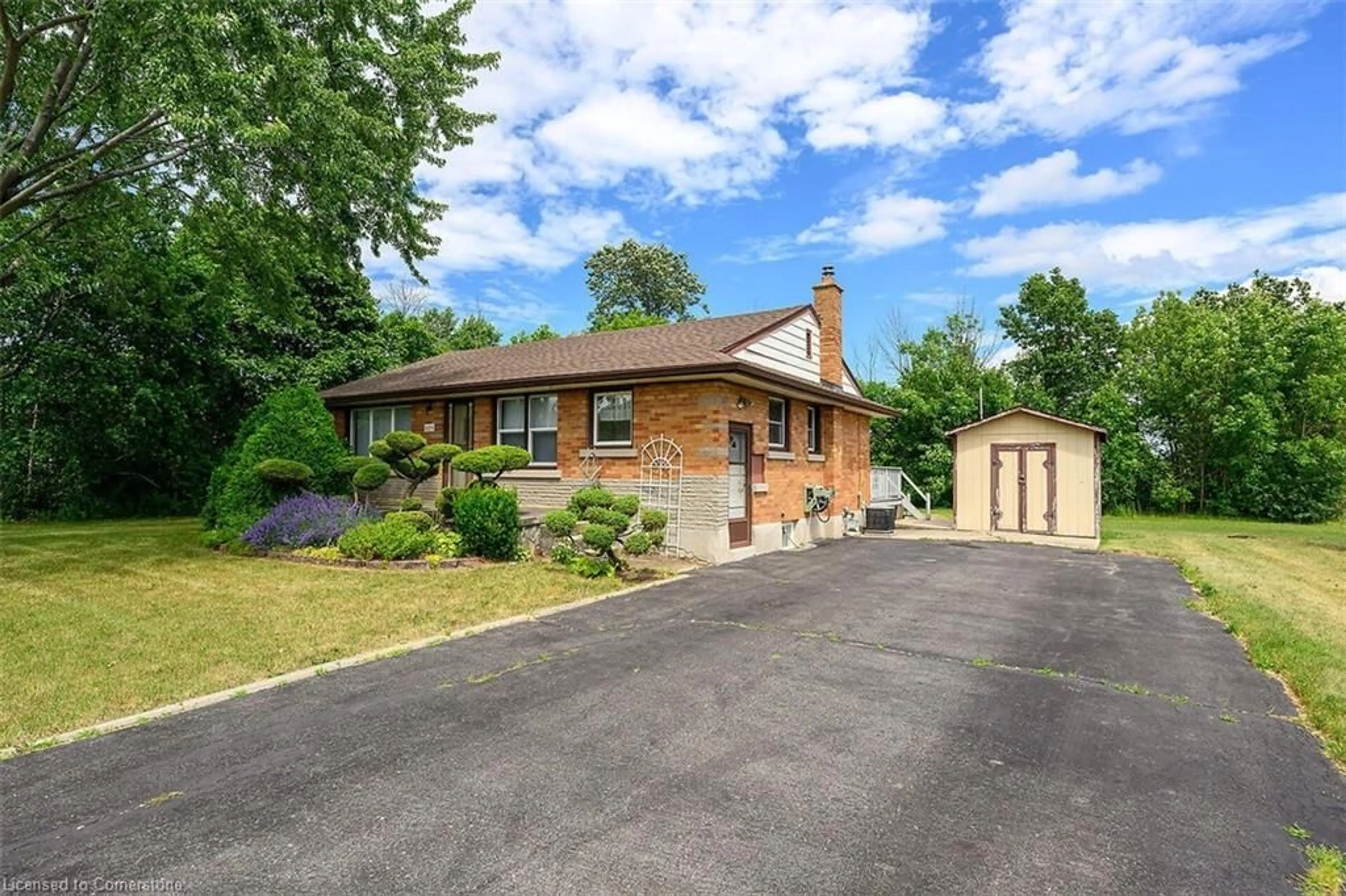 Unknown for 220 Winona Rd, Stoney Creek Ontario L8E 5K4