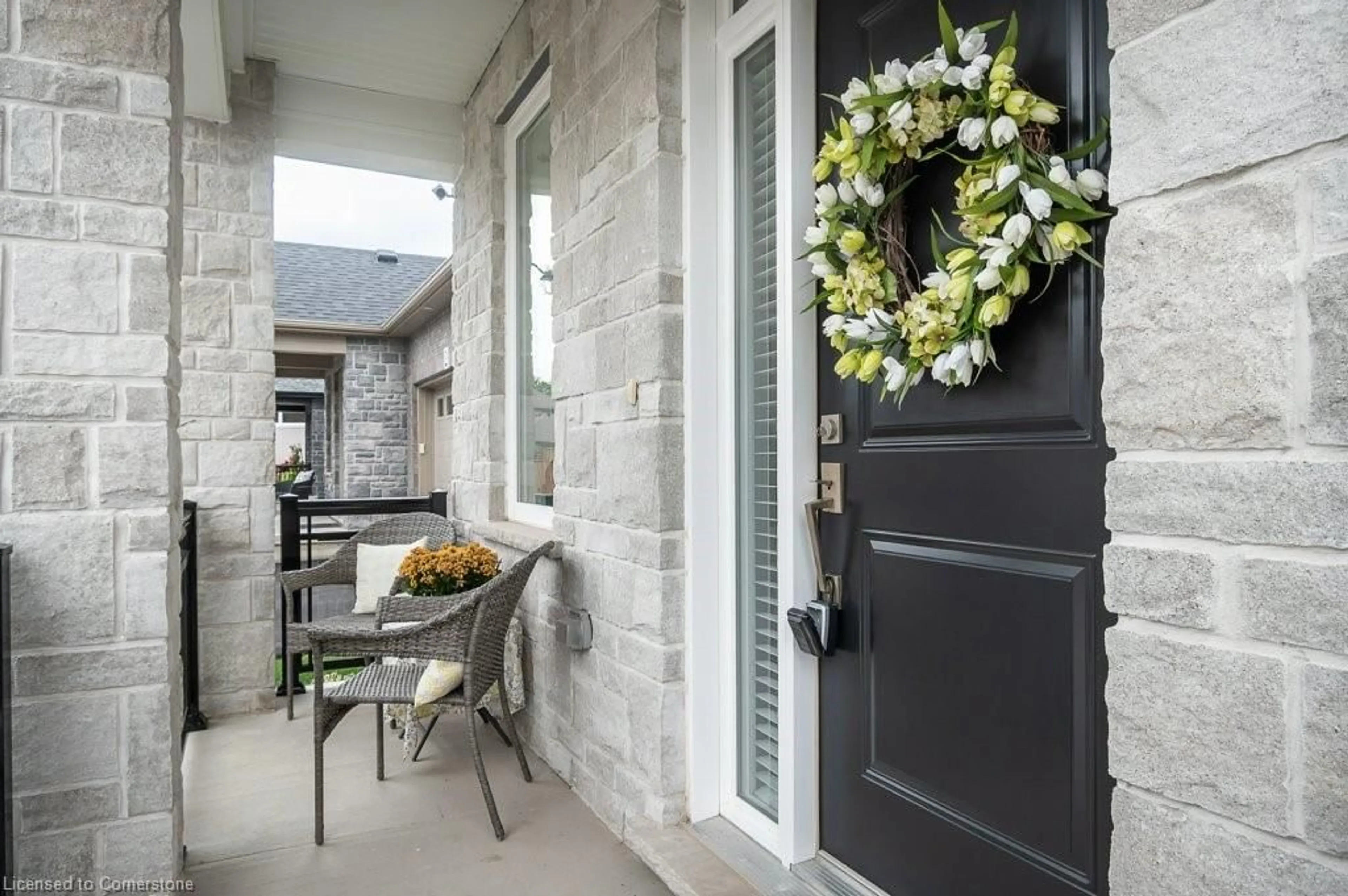 Indoor entryway for 6 Beckett Dr #3, Brantford Ontario N3T 6E5