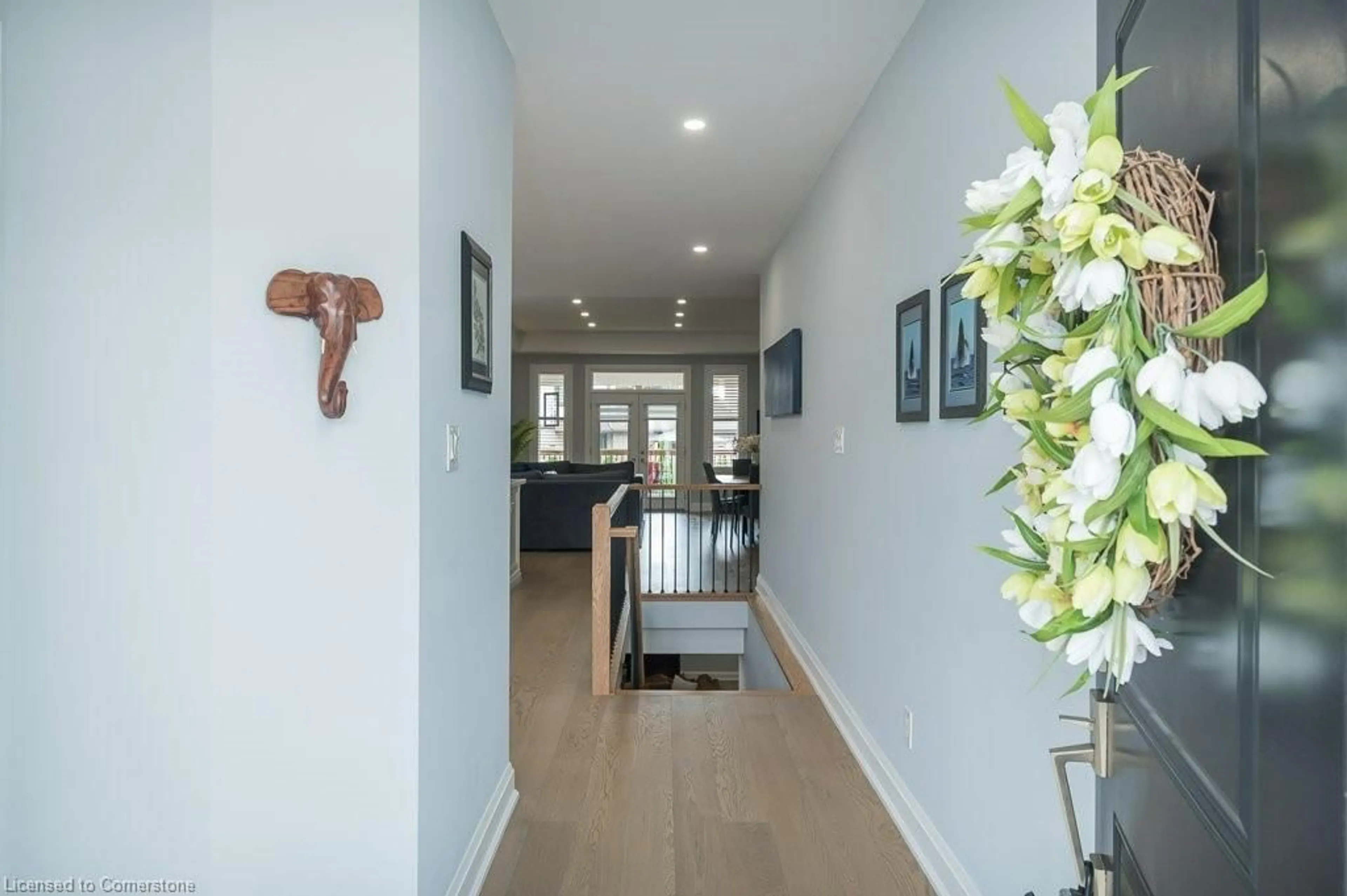 Indoor entryway for 6 Beckett Dr #3, Brantford Ontario N3T 6E5