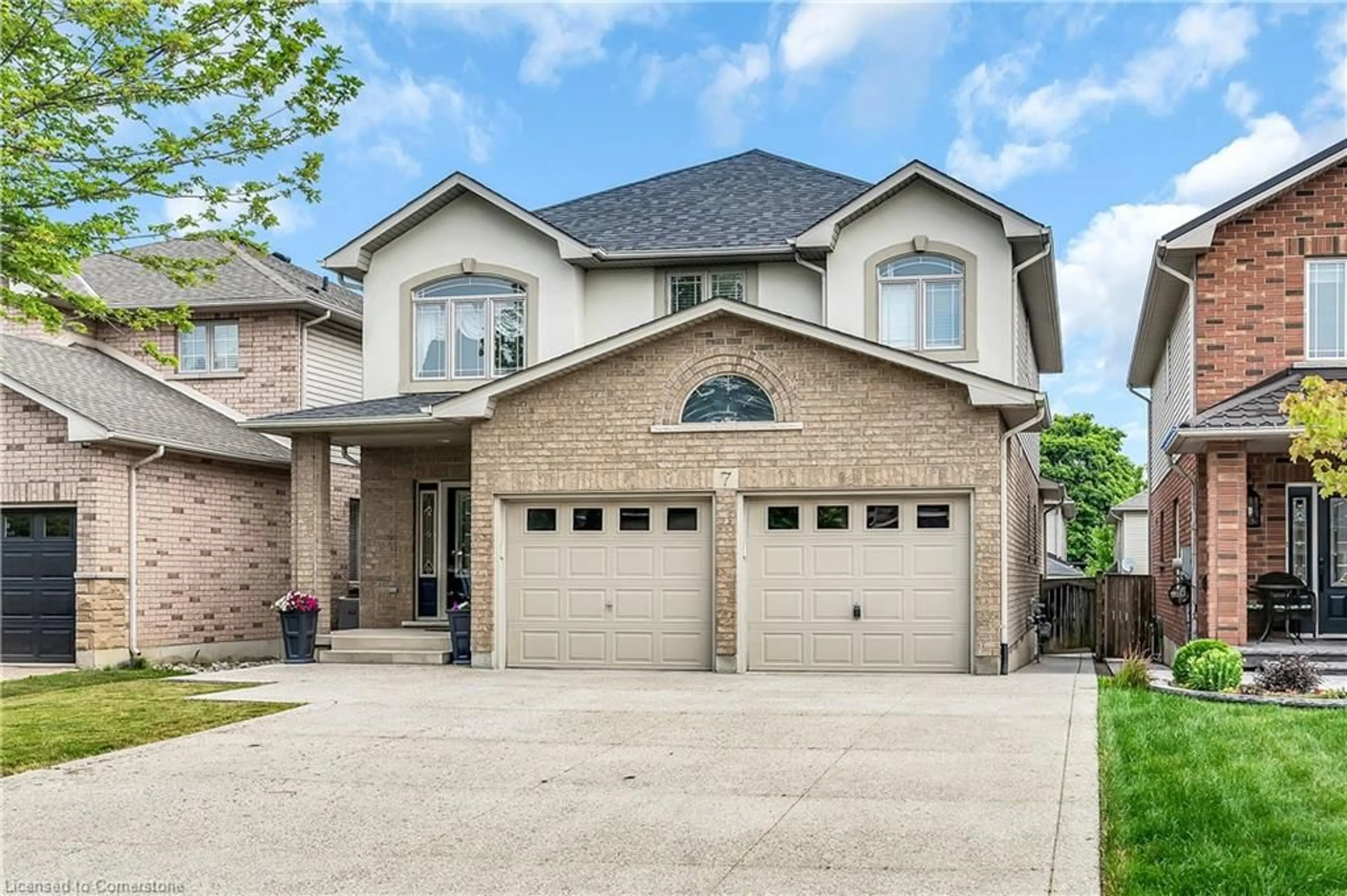 Home with brick exterior material, street for 7 Kathleen Crt, Hamilton Ontario L8T 5B1