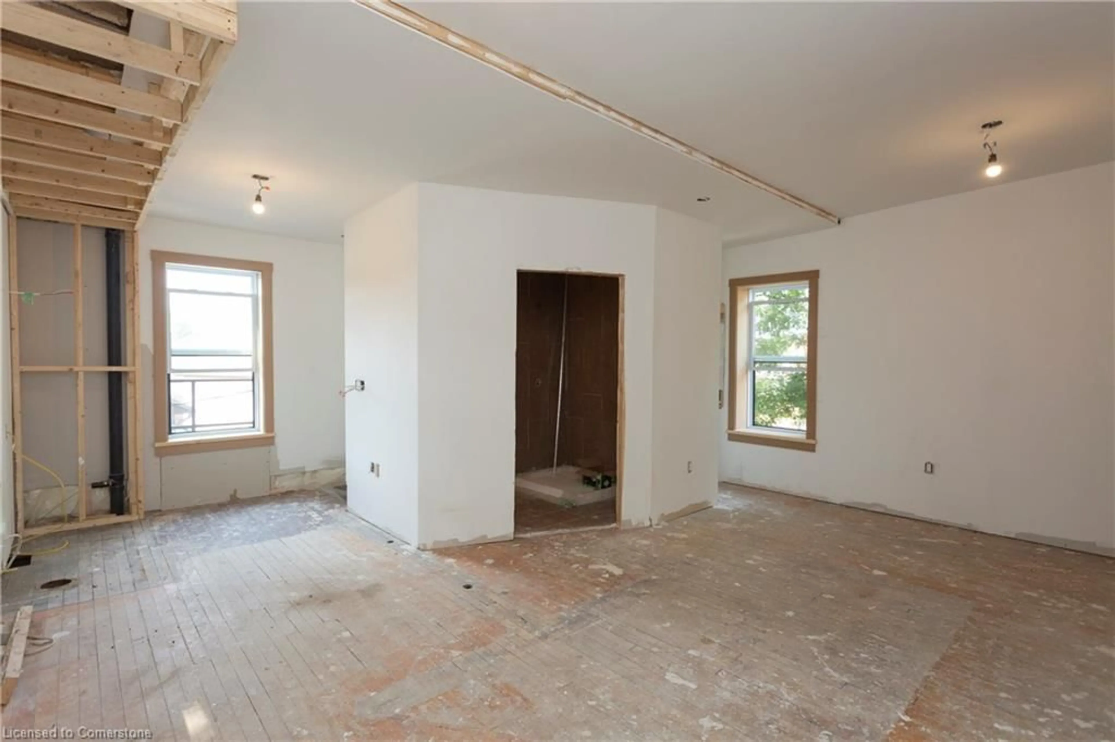 A pic of a room for 16 King St, Cayuga Ontario N0A 1E0