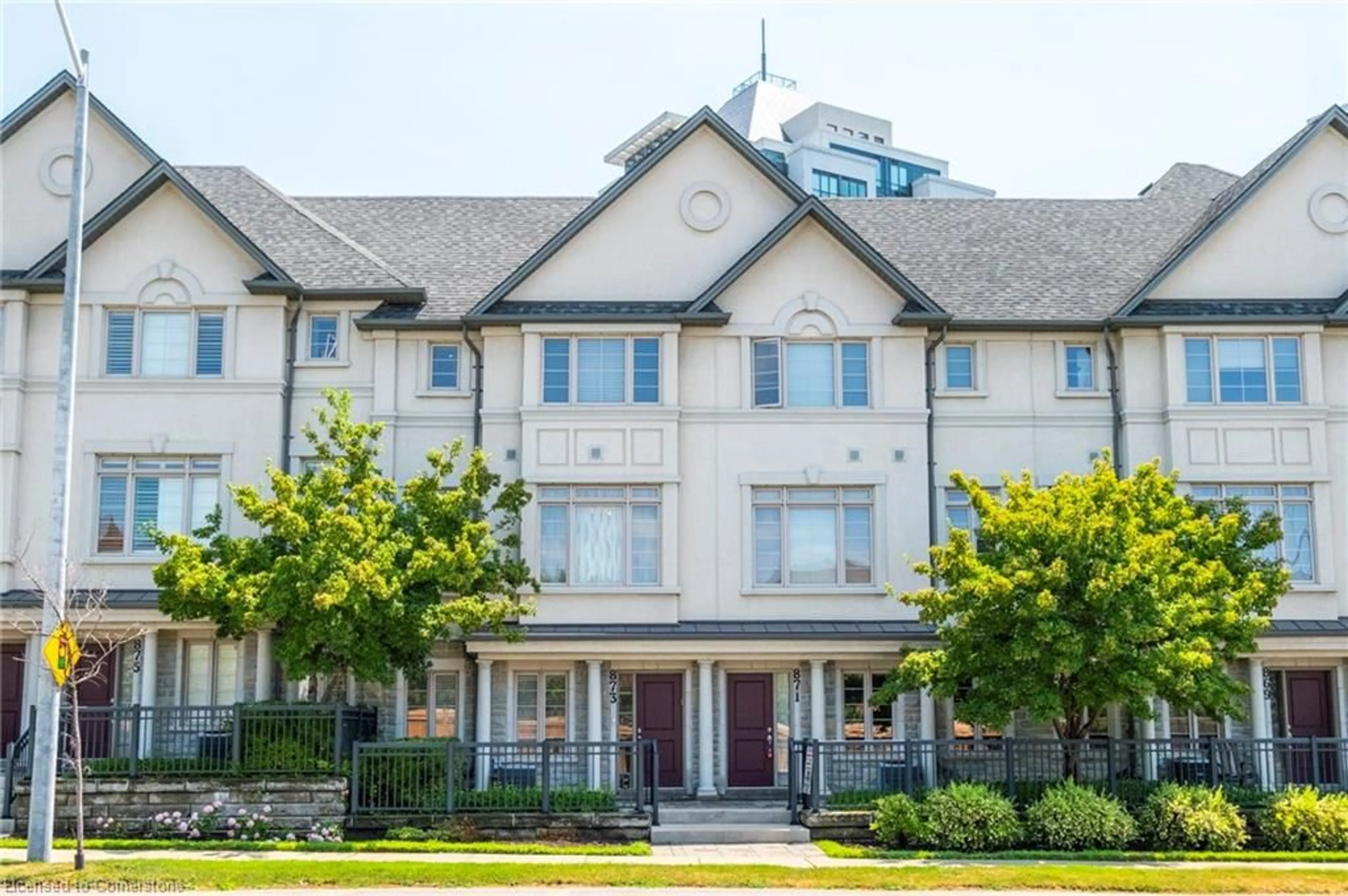 Patio, building for 873 New Westminster Dr #26, Thornhill Ontario L4J 0G8