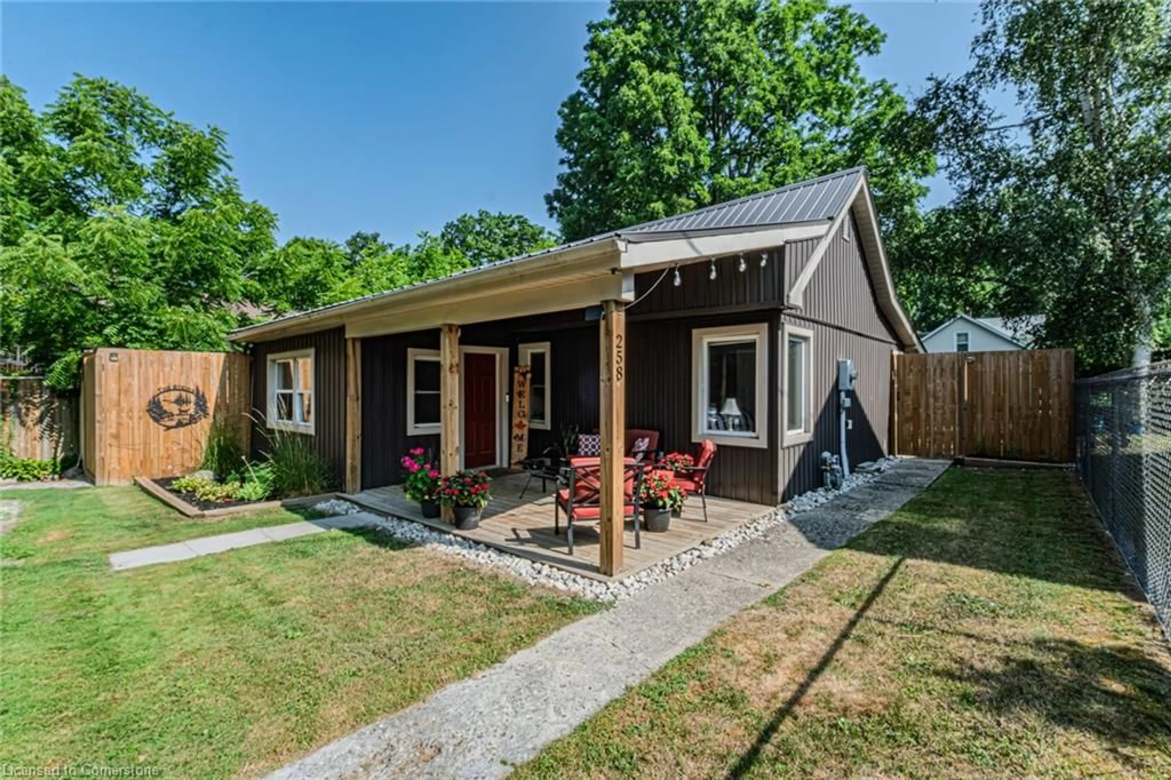 Home with brick exterior material, street for 258 Norfolk Ave, Delhi Ontario N4B 2N3