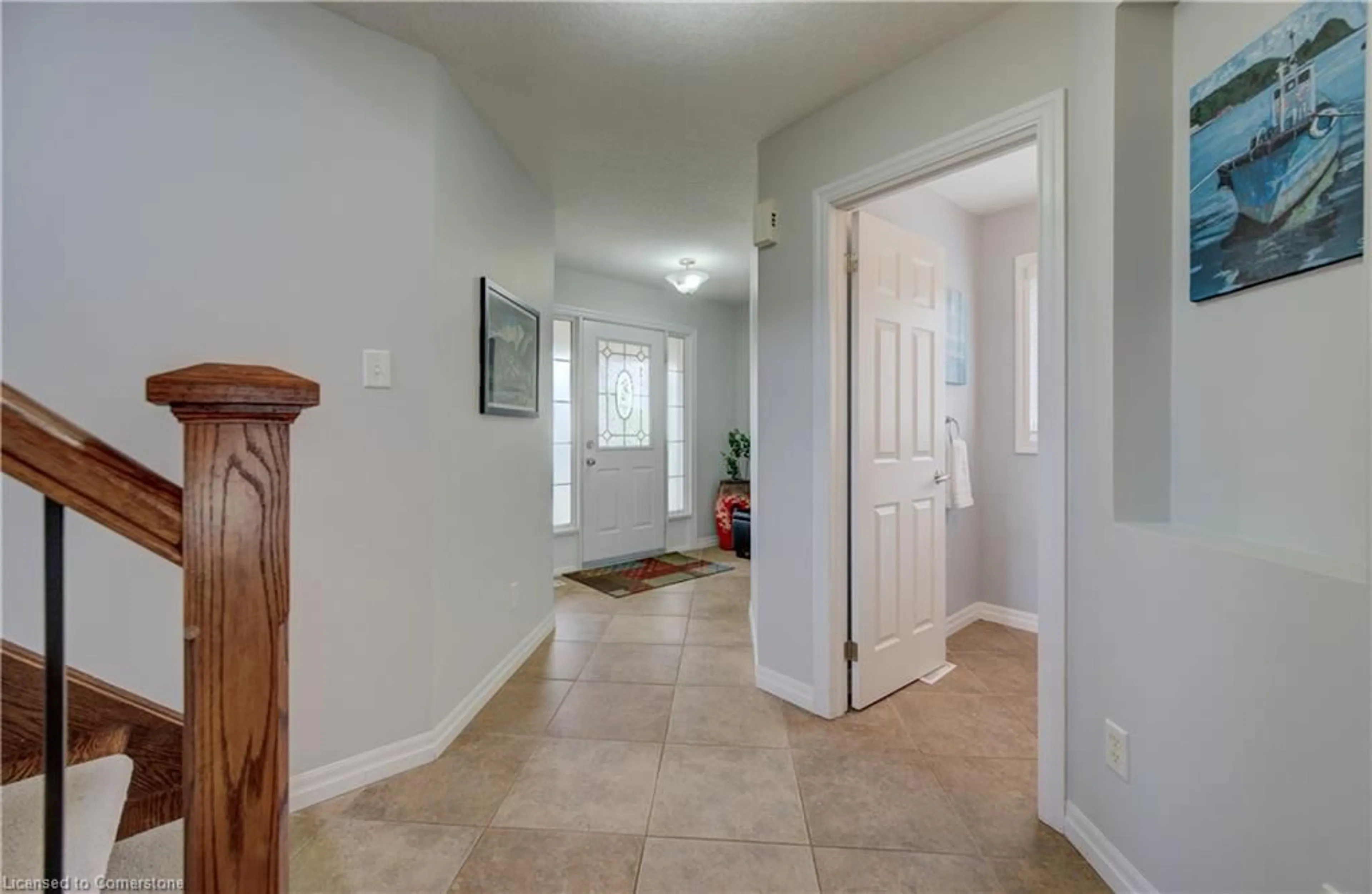 Indoor entryway for 104 Newcastle Dr, Kitchener Ontario N2R 1W4