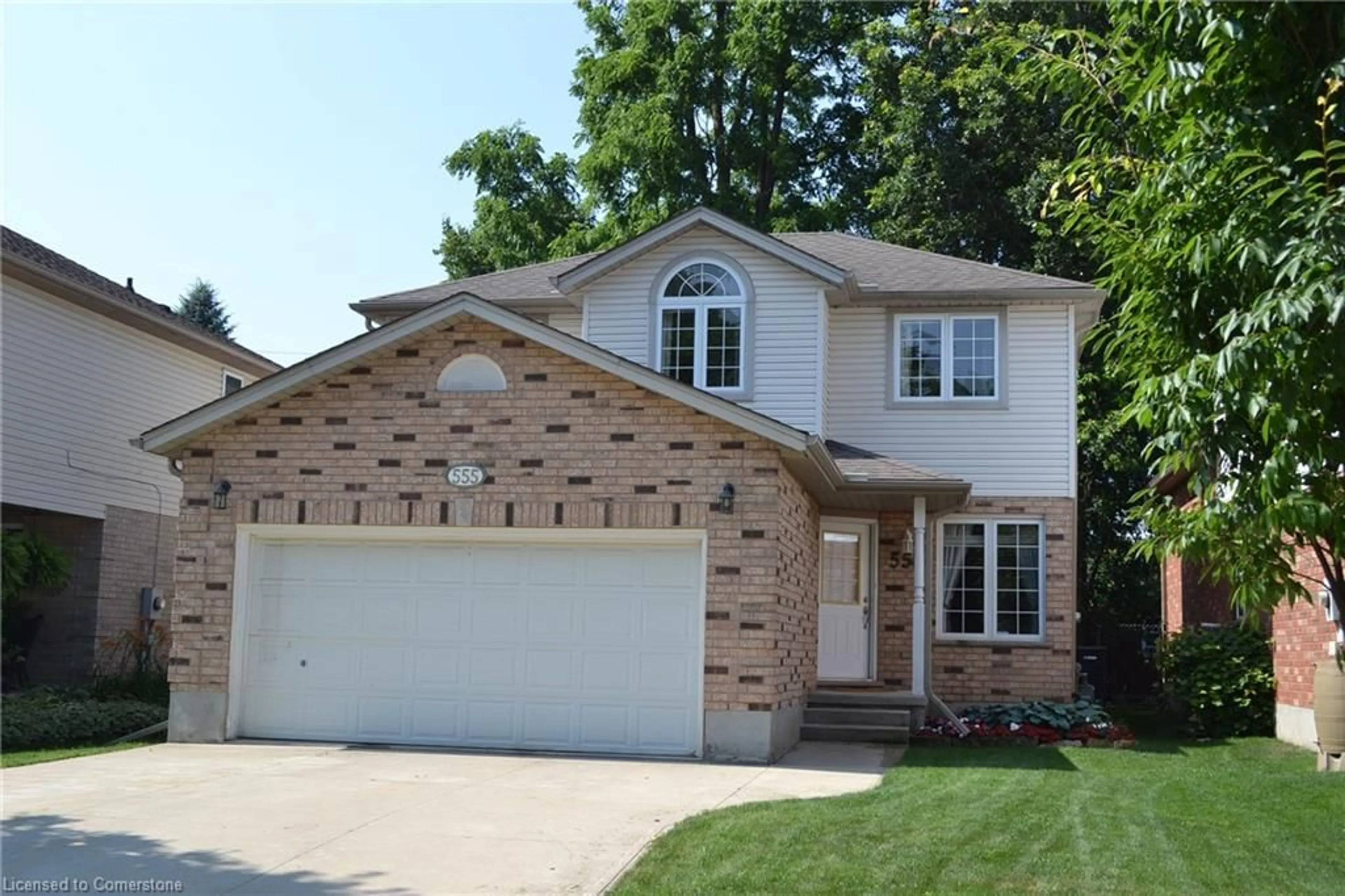 Home with brick exterior material, street for 555 Brigantine Dr, Waterloo Ontario N2K 4A7