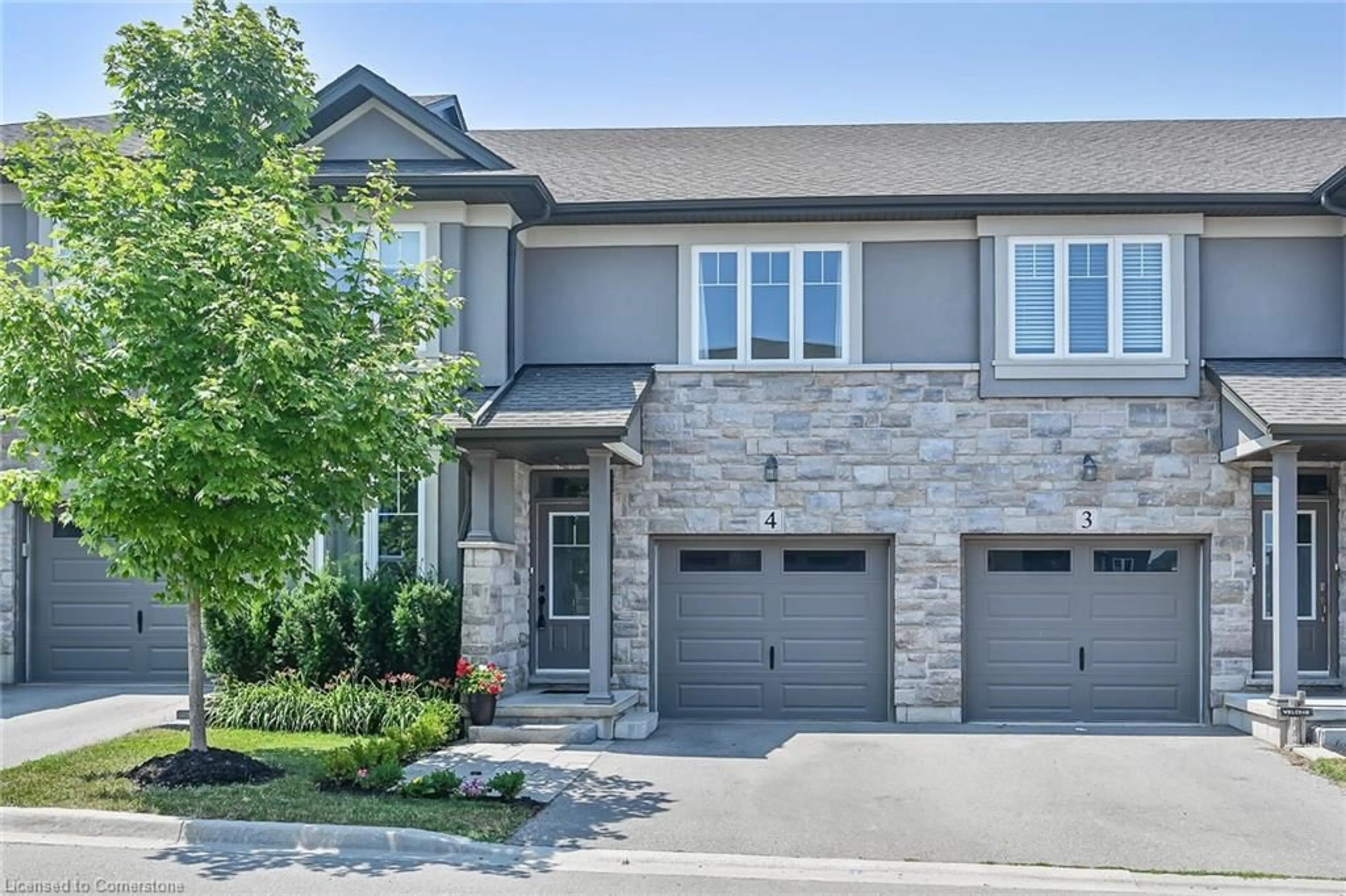 Home with brick exterior material, street for 120 Vineberg Dr #4, Hamilton Ontario L8W 0B5