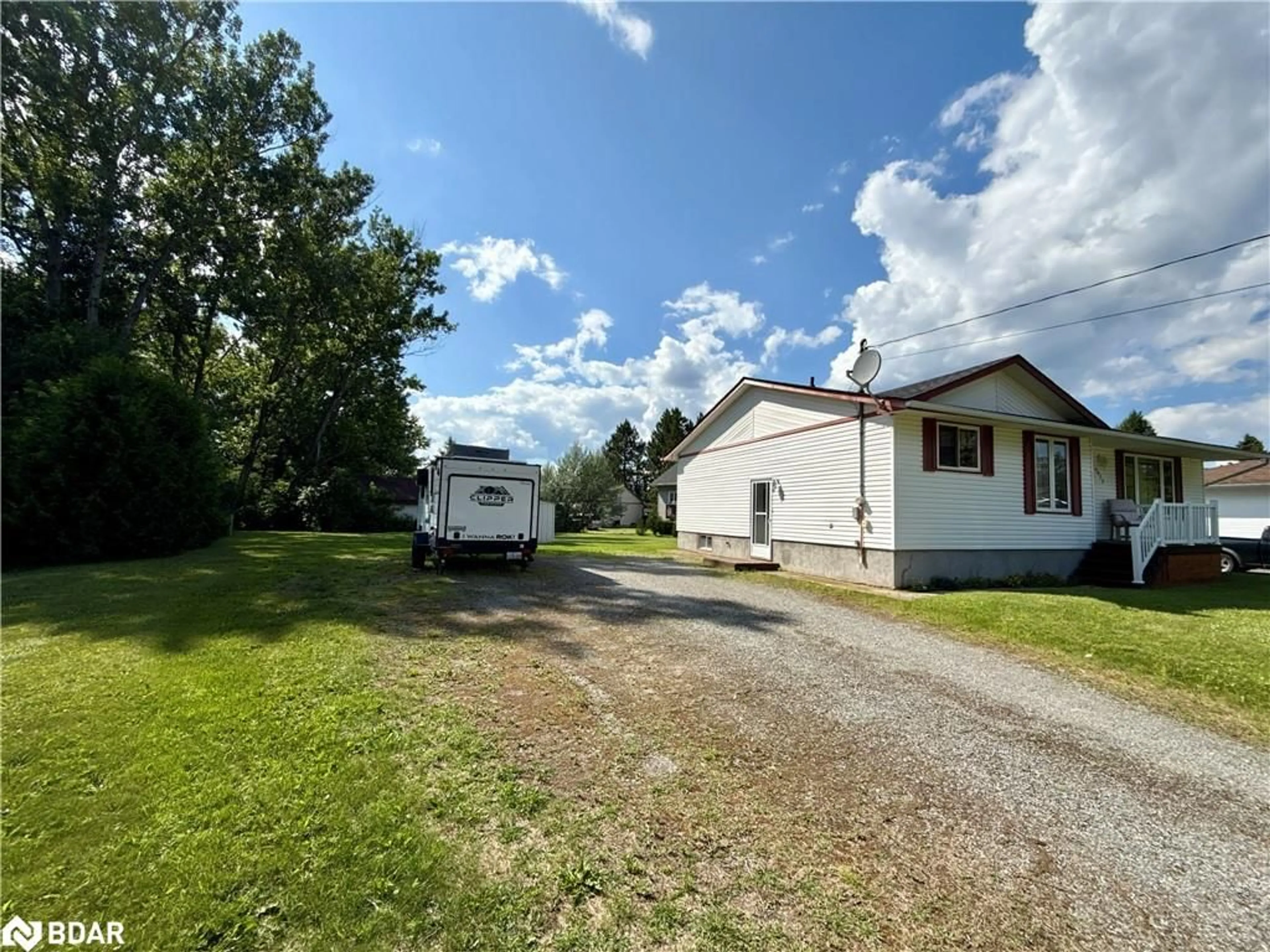 A pic from outside/outdoor area/front of a property/back of a property/a pic from drone, street for 4673 Fergus Ave, Val Therese Ontario P3P 1S3