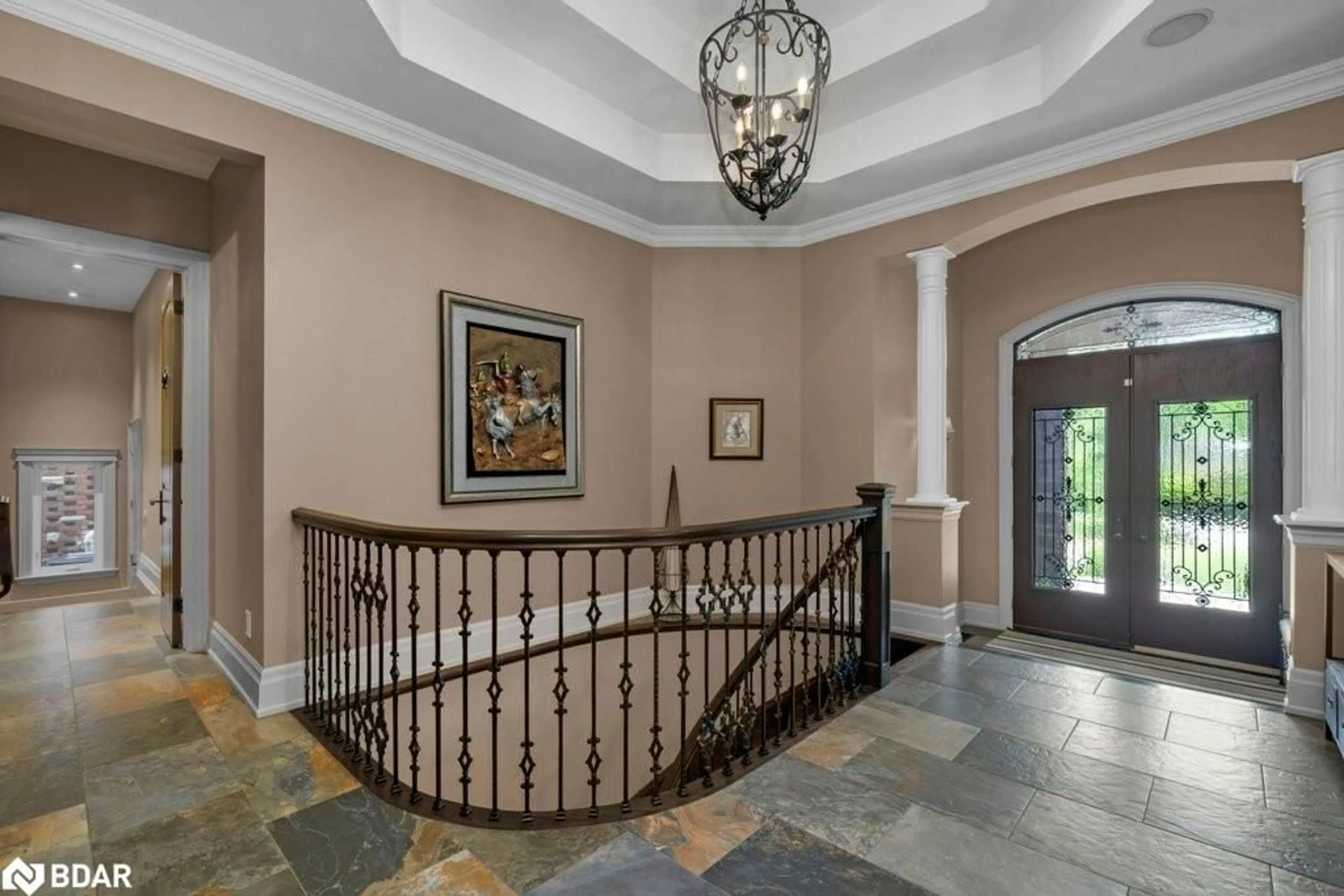Indoor foyer for 46 Scott St, Brampton Ontario L6S 1S2
