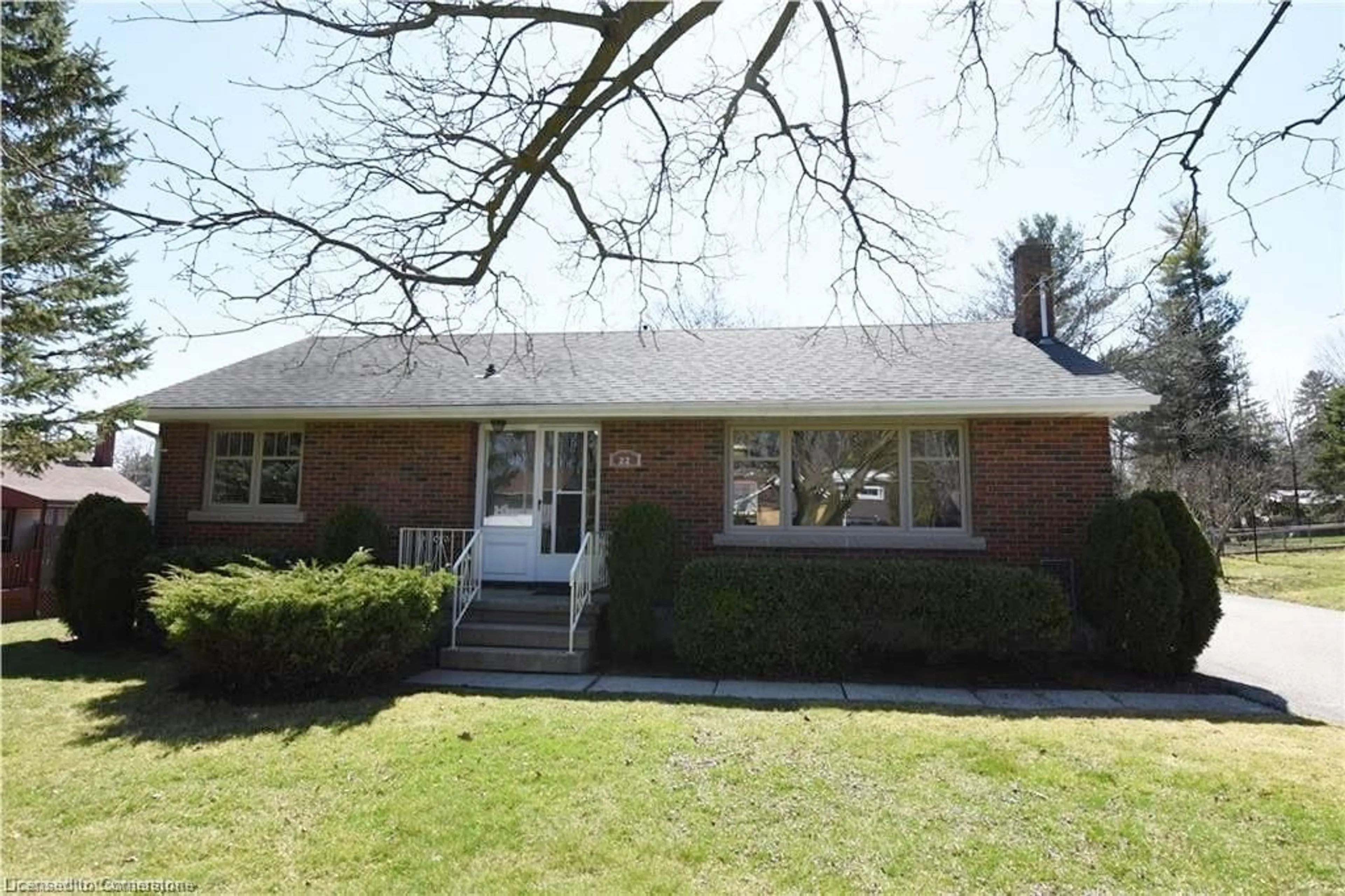 Home with brick exterior material, street for 22 Charlton Cres, Simcoe Ontario N3Y 1A7