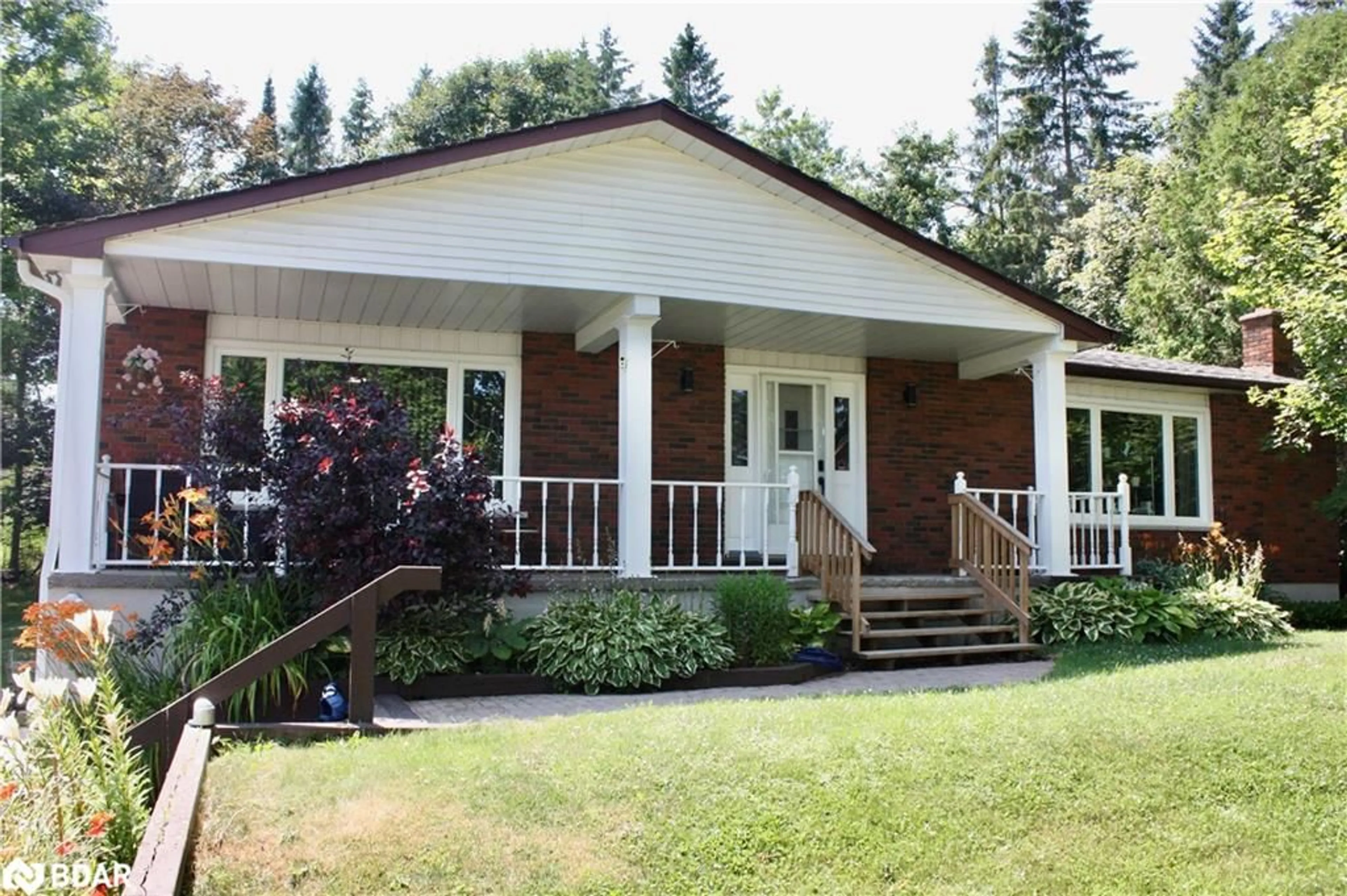 Home with vinyl exterior material, unknown for 634 Brick Rd, Ennismore Township Ontario K0L 1T0