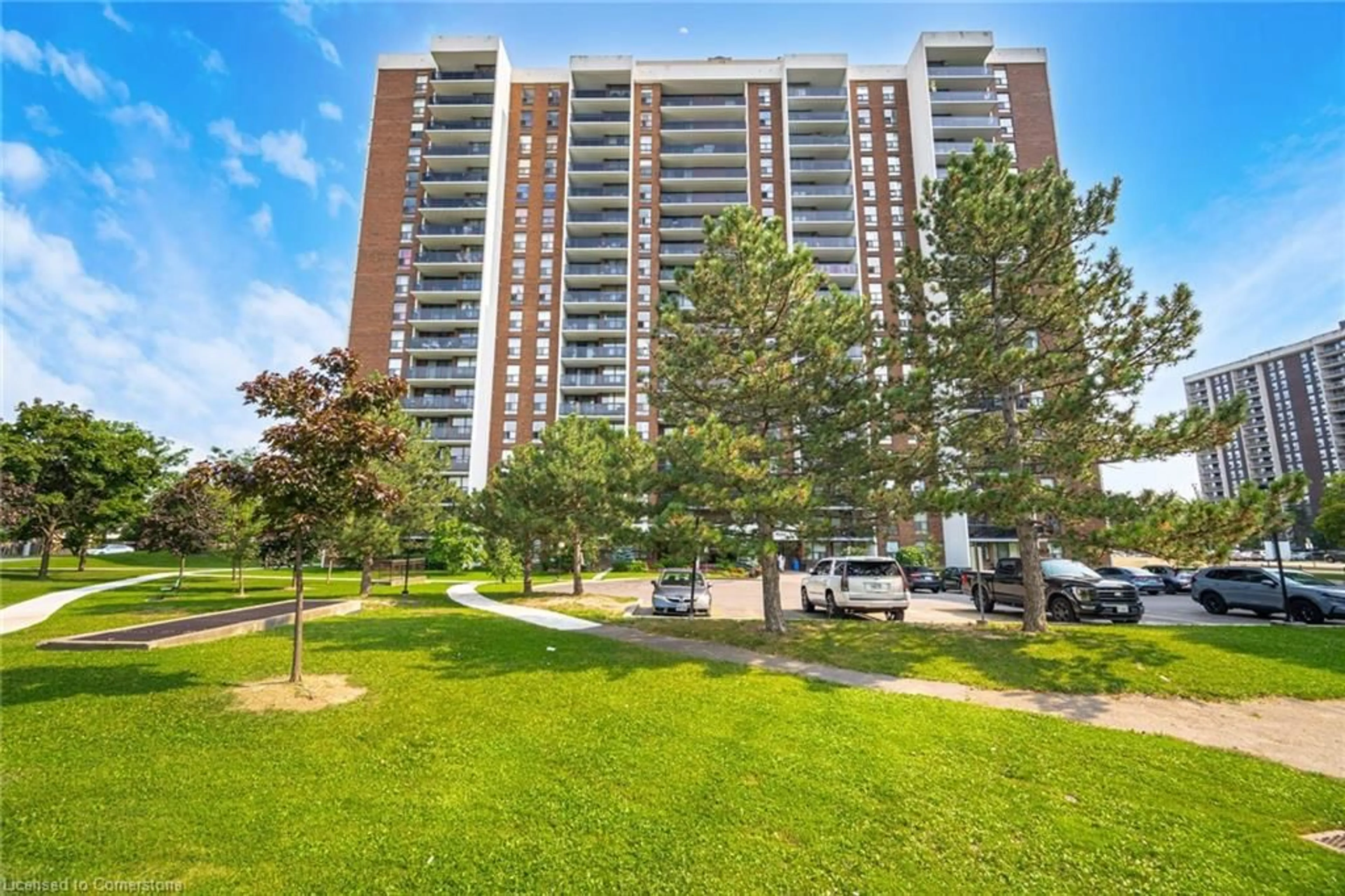 A pic from outside/outdoor area/front of a property/back of a property/a pic from drone, unknown for 21 Knightsbridge Rd #1507, Brampton Ontario L6T 3Y1