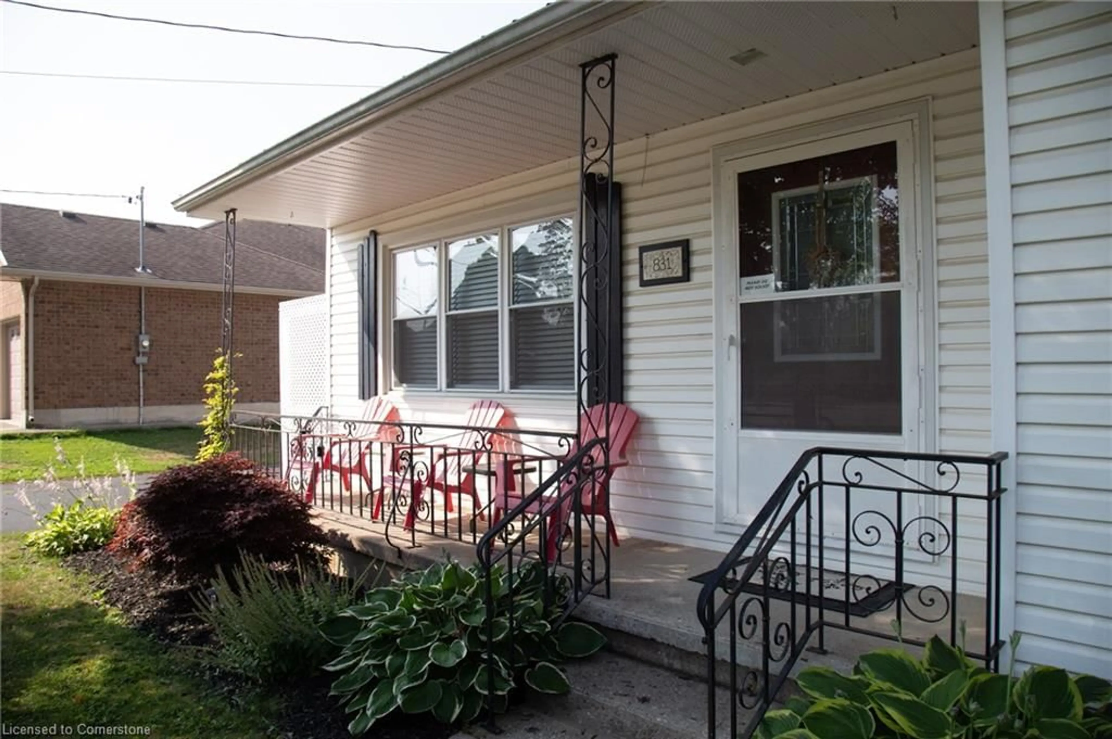 Patio, street for 831 Main St, Port Dover Ontario N0A 1N0
