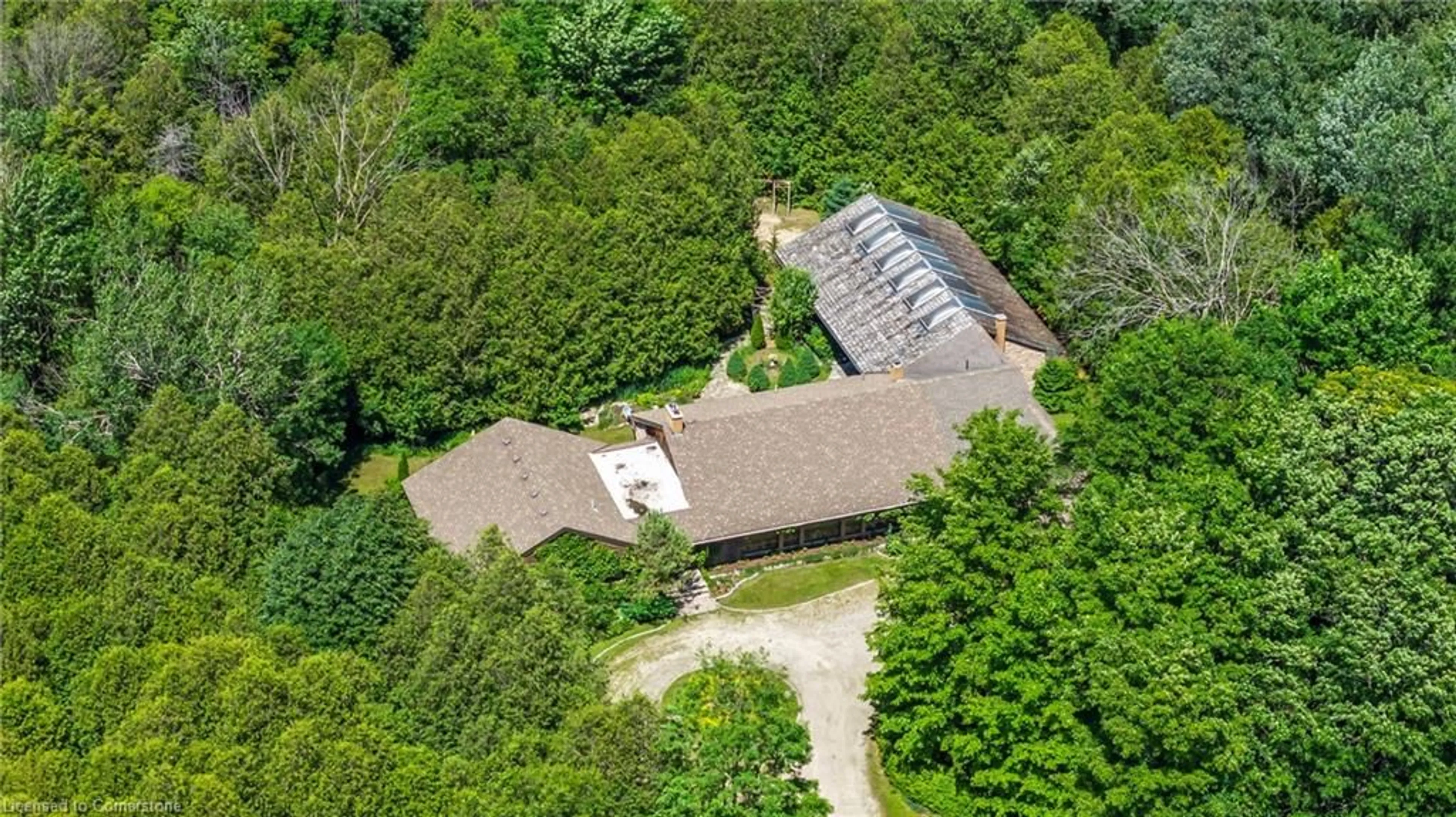 A pic from outside/outdoor area/front of a property/back of a property/a pic from drone, building for 302783 Douglas St, Durham Ontario N0G 1R0