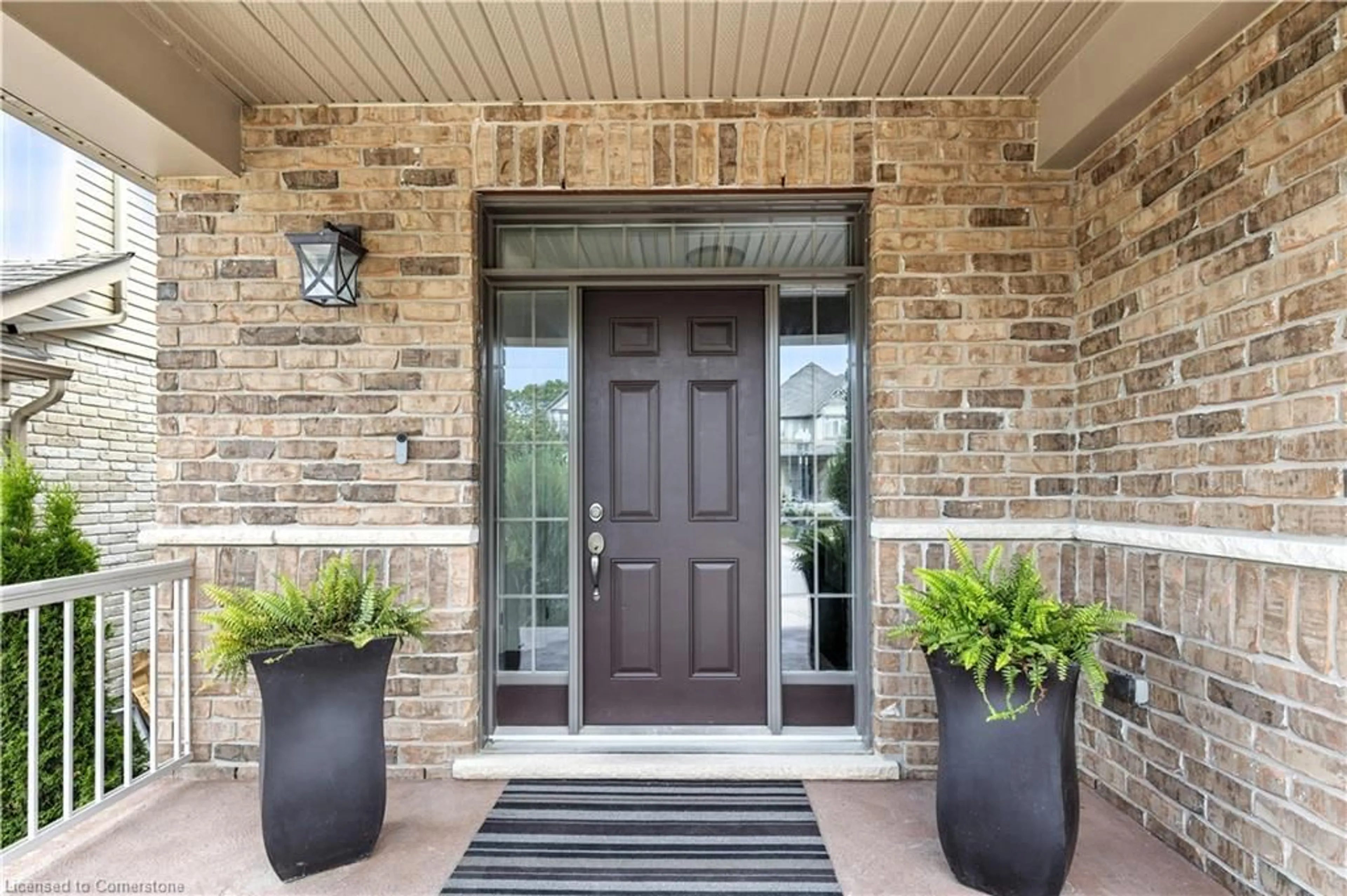 Indoor entryway for 39 Deer Creek St, Kitchener Ontario N2A 0E7