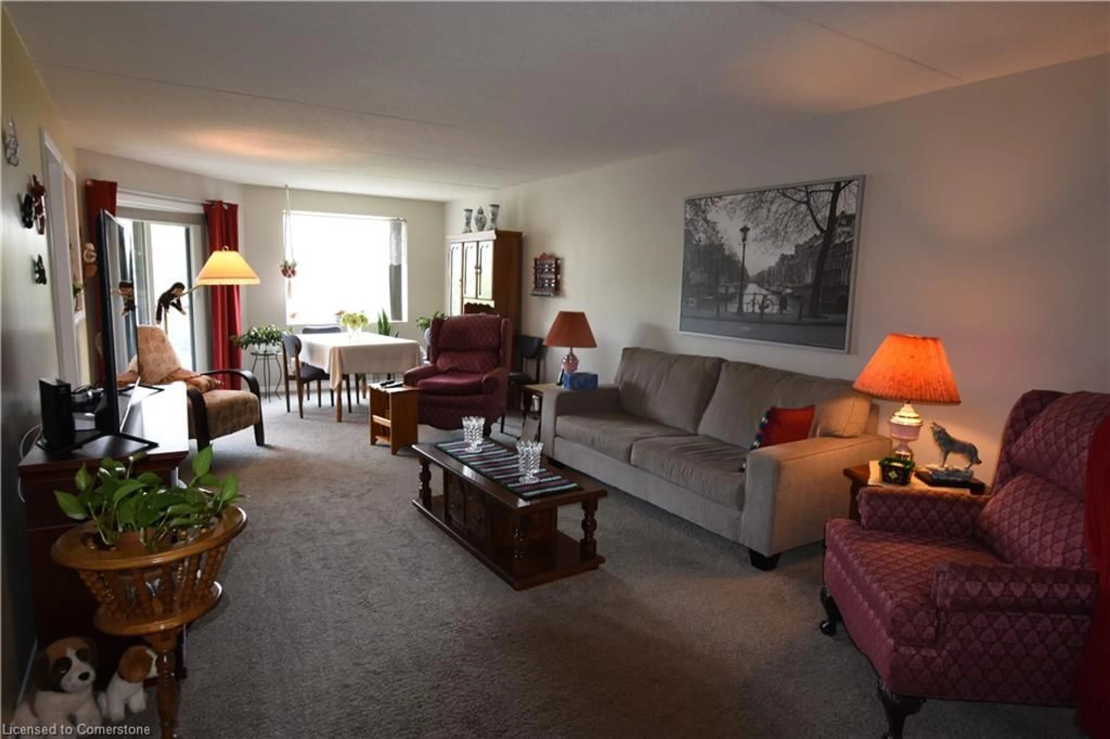 Living room with furniture, carpet floor for 5 Mill Pond Crt #403, Simcoe Ontario N3Y 5J6