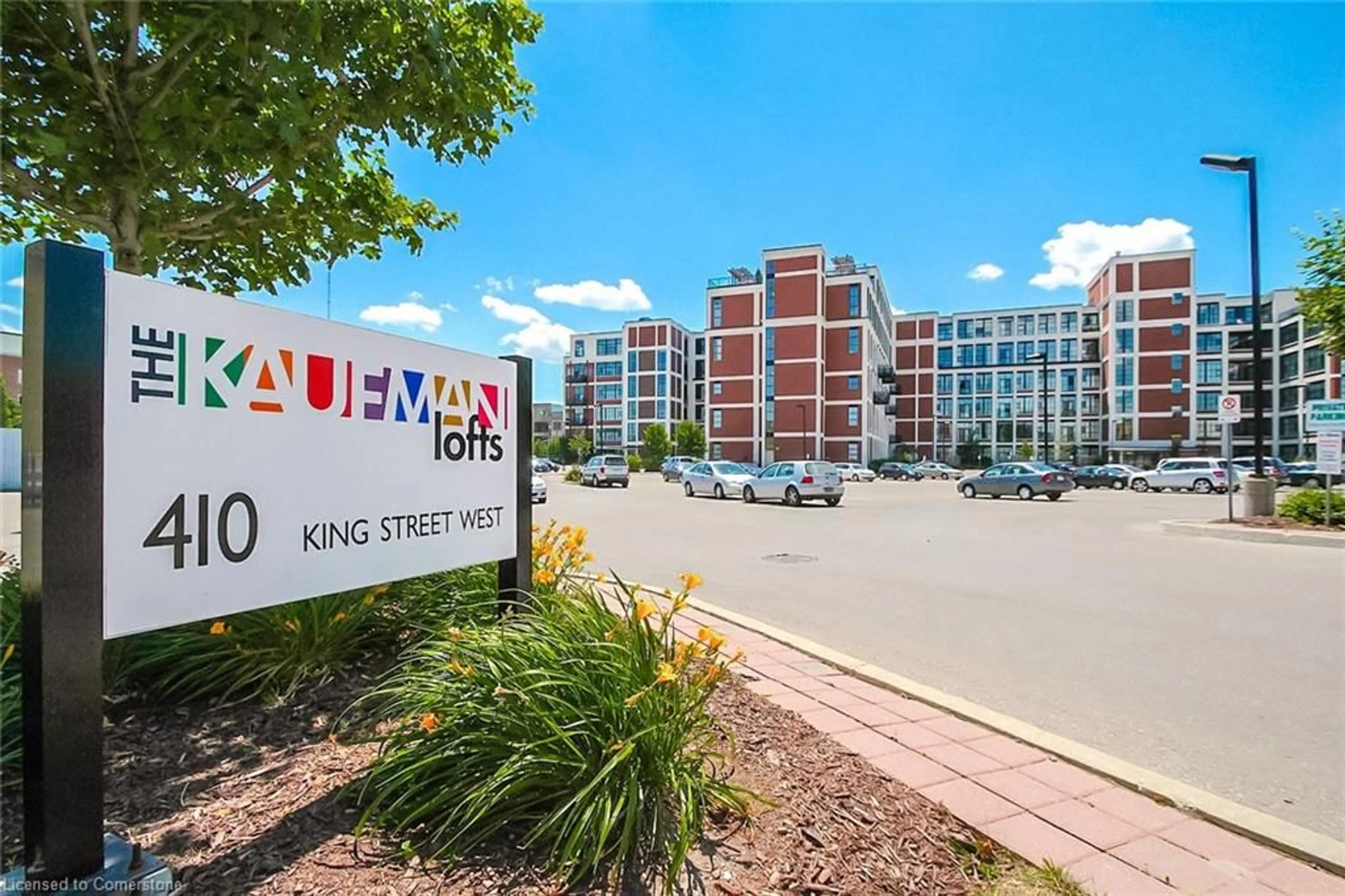 Patio, building for 410 King St #609, Kitchener Ontario N2G 1C3