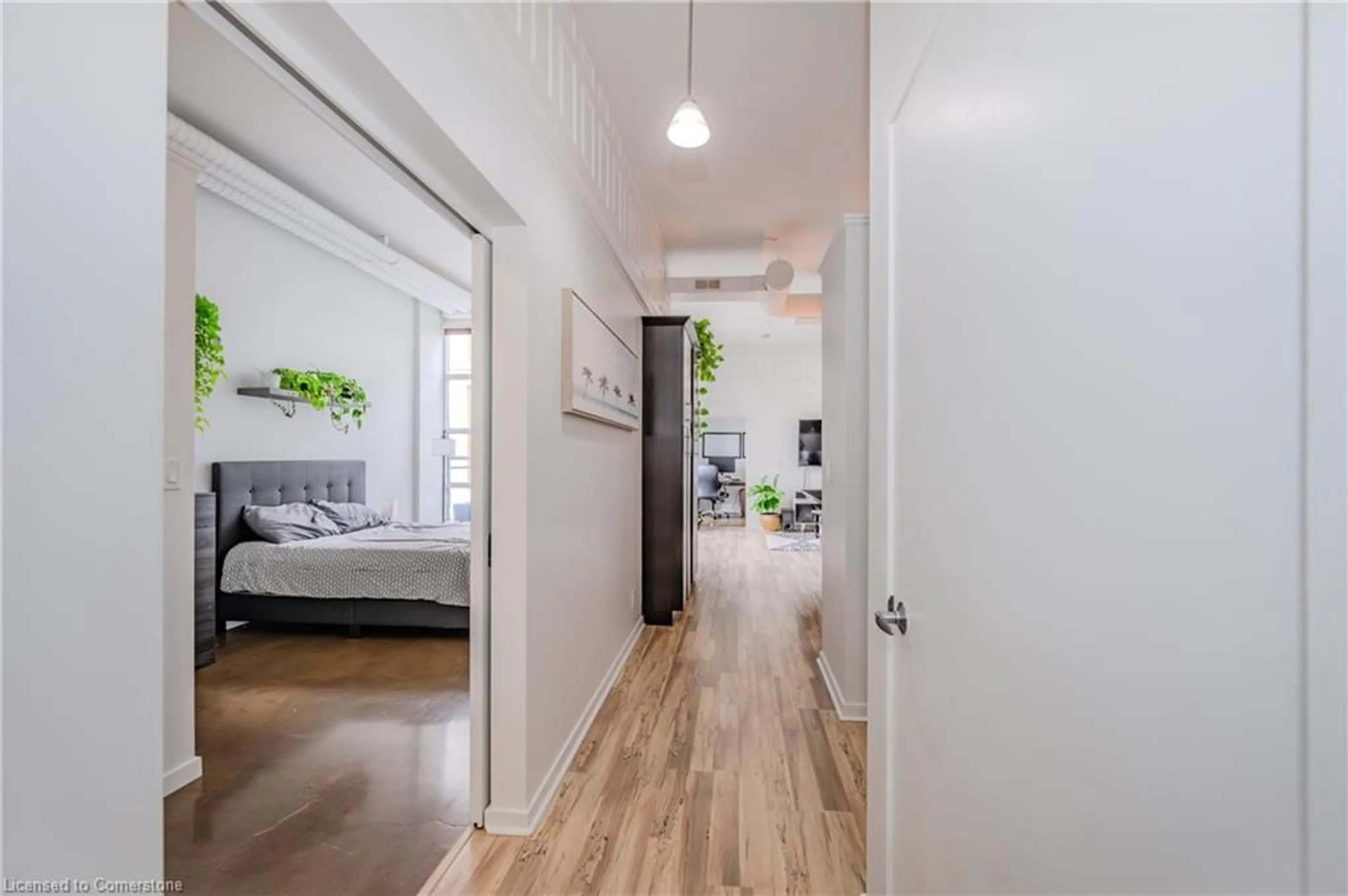 Indoor entryway for 410 King St #609, Kitchener Ontario N2G 1C3