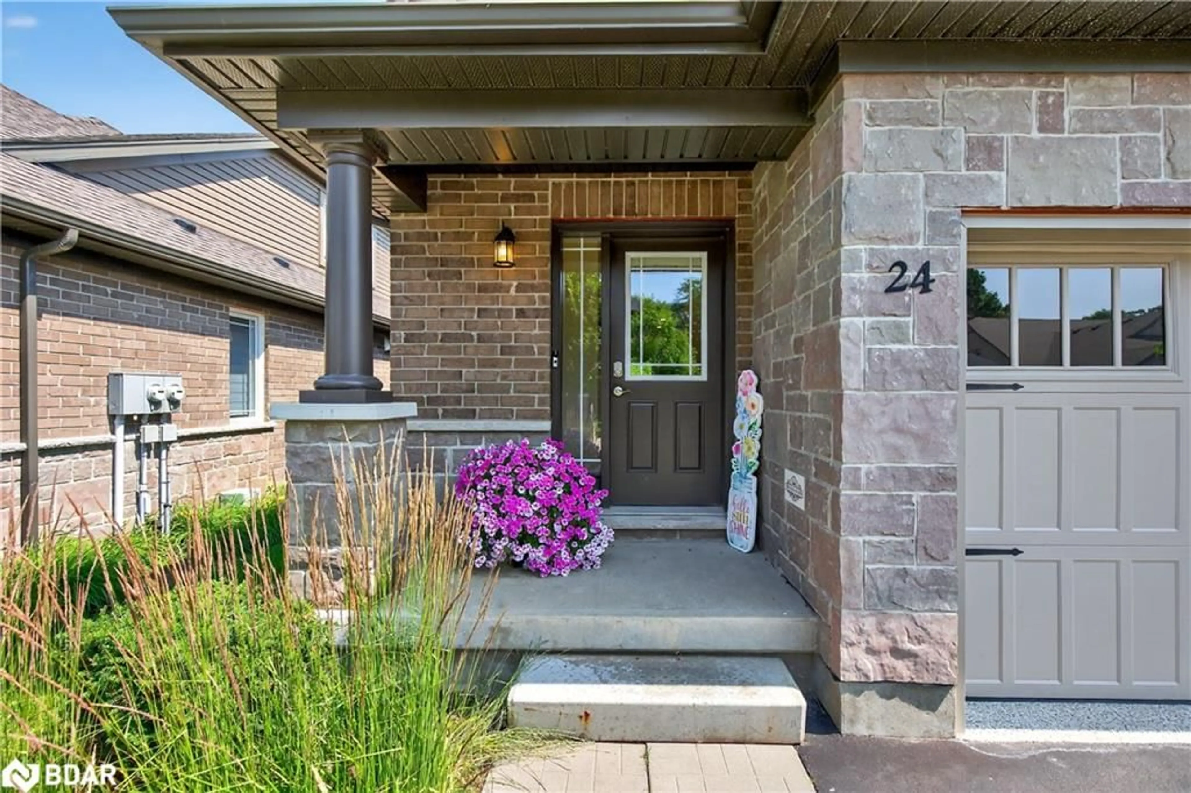 Unknown for 24 Westminster Cres, Fergus Ontario N1M 1Y8