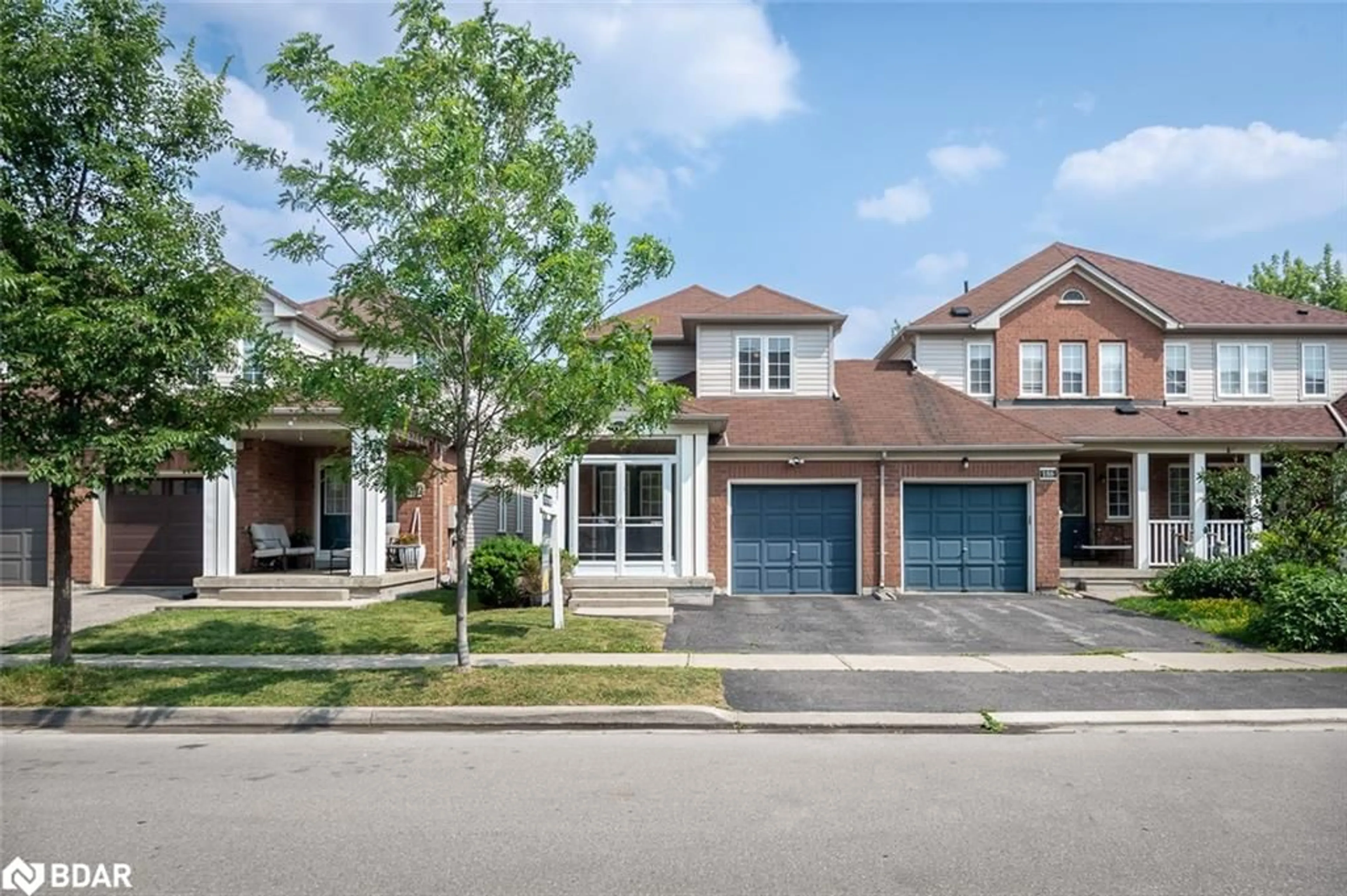Home with brick exterior material, street for 190 Hampshire Way, Milton Ontario L9T 6B9